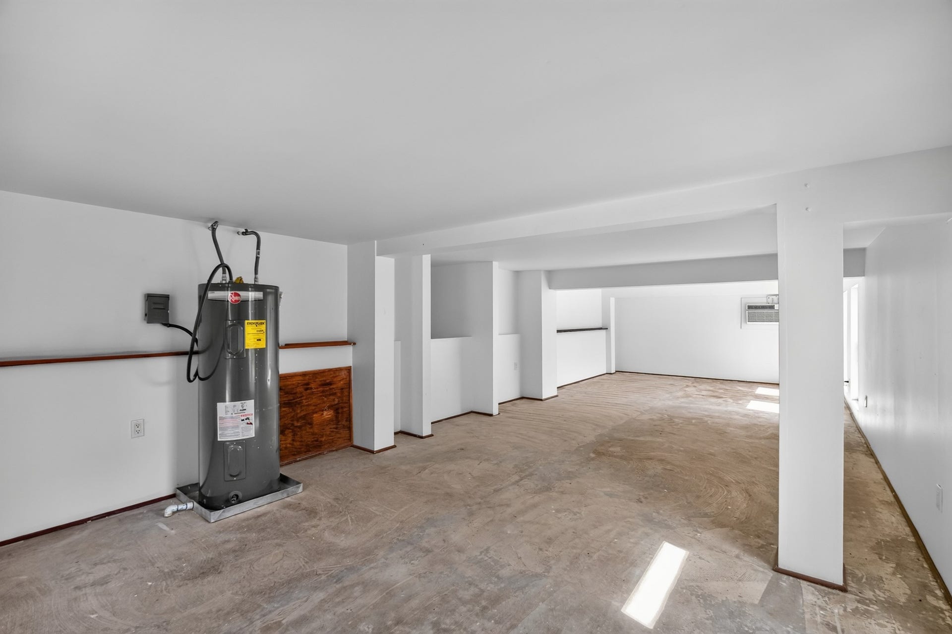 7083 Gentle Breeze Drive, Willis, TX 77318 basement room