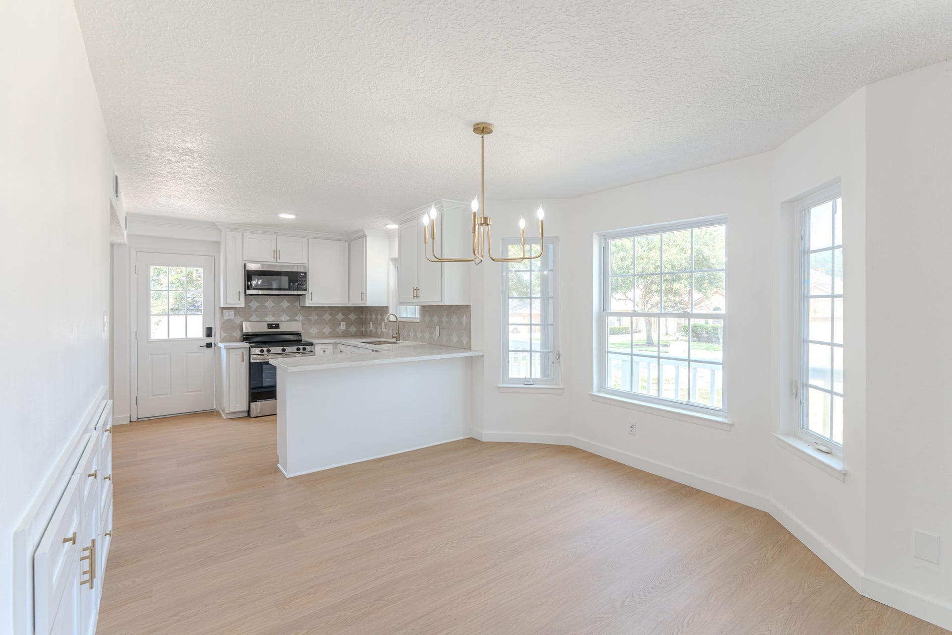 7083 Gentle Breeze Drive, Willis, TX 77318 7083 Gentle Breeze Drive, Willis, TX 77318