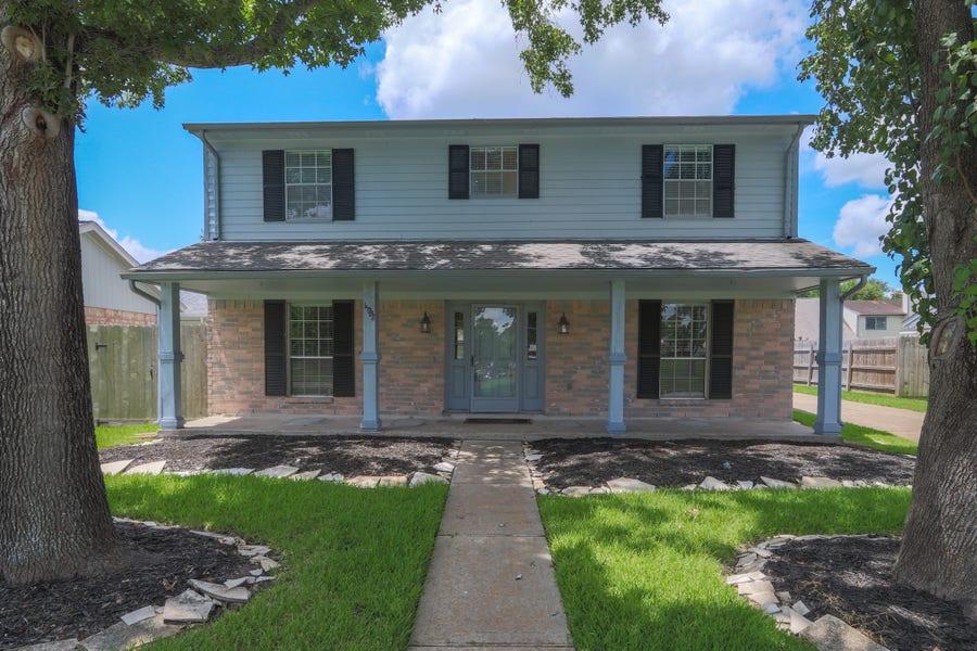 Property photo for 15222 Kelbrook Drive, Houston, TX