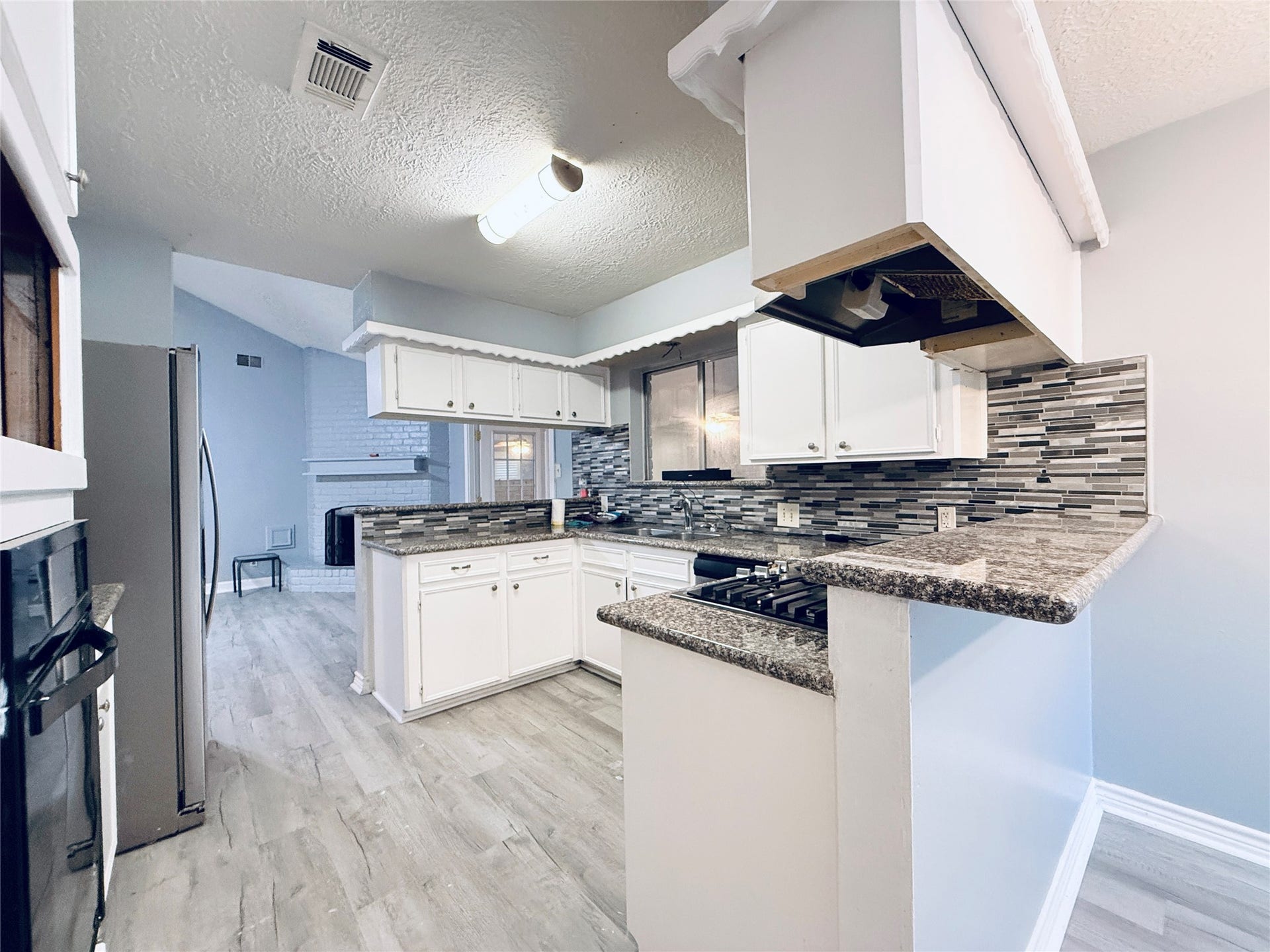 15331 Silverman Street, Houston, TX 77598 15331 Silverman Street, Houston, TX 77598