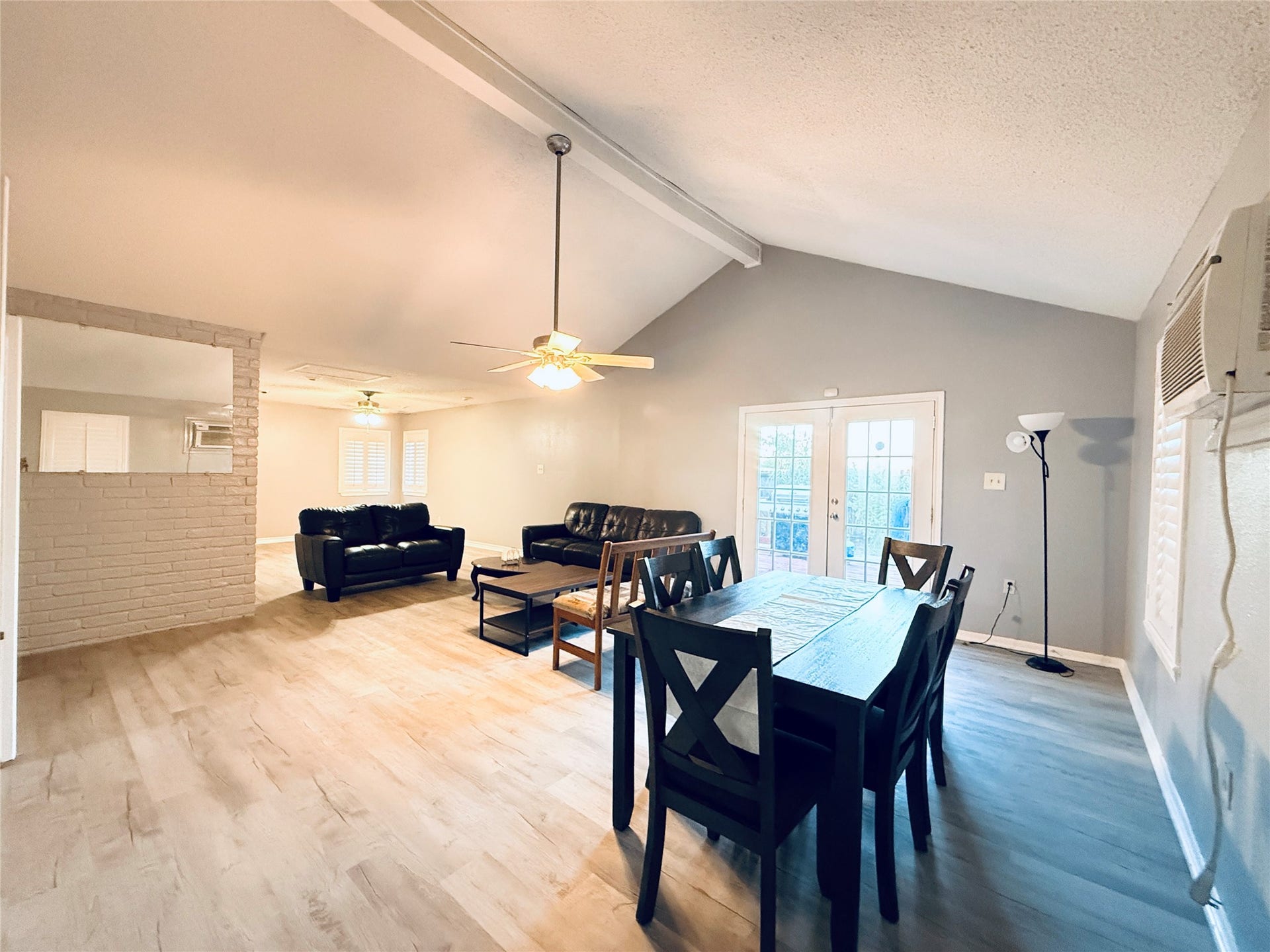 15331 Silverman Street, Houston, TX 77598 15331 Silverman Street, Houston, TX 77598