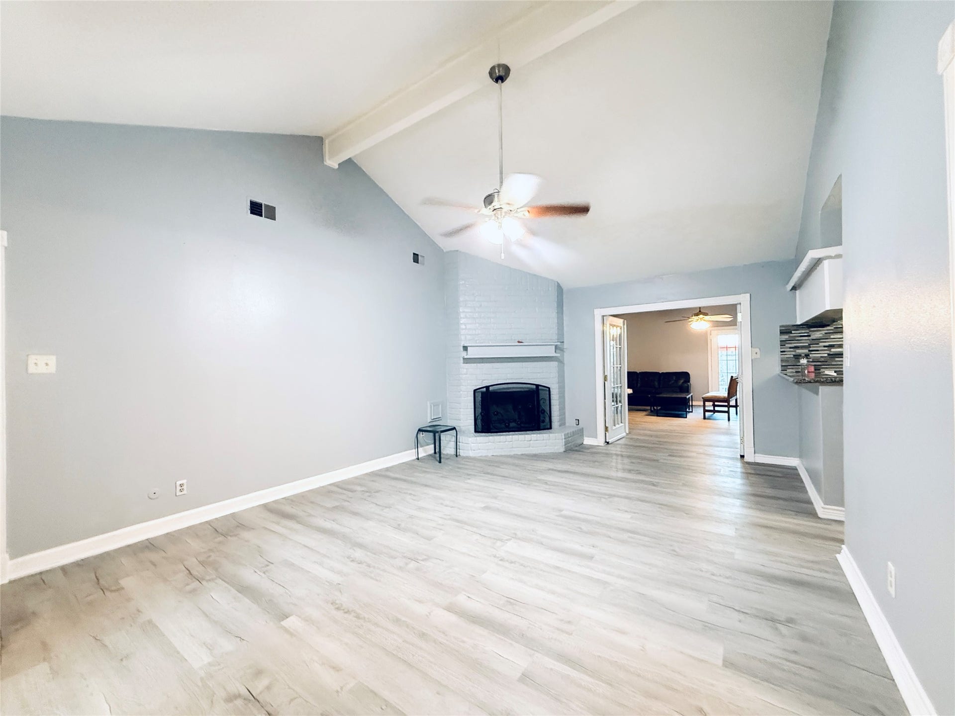 15331 Silverman Street, Houston, TX 77598 15331 Silverman Street, Houston, TX 77598