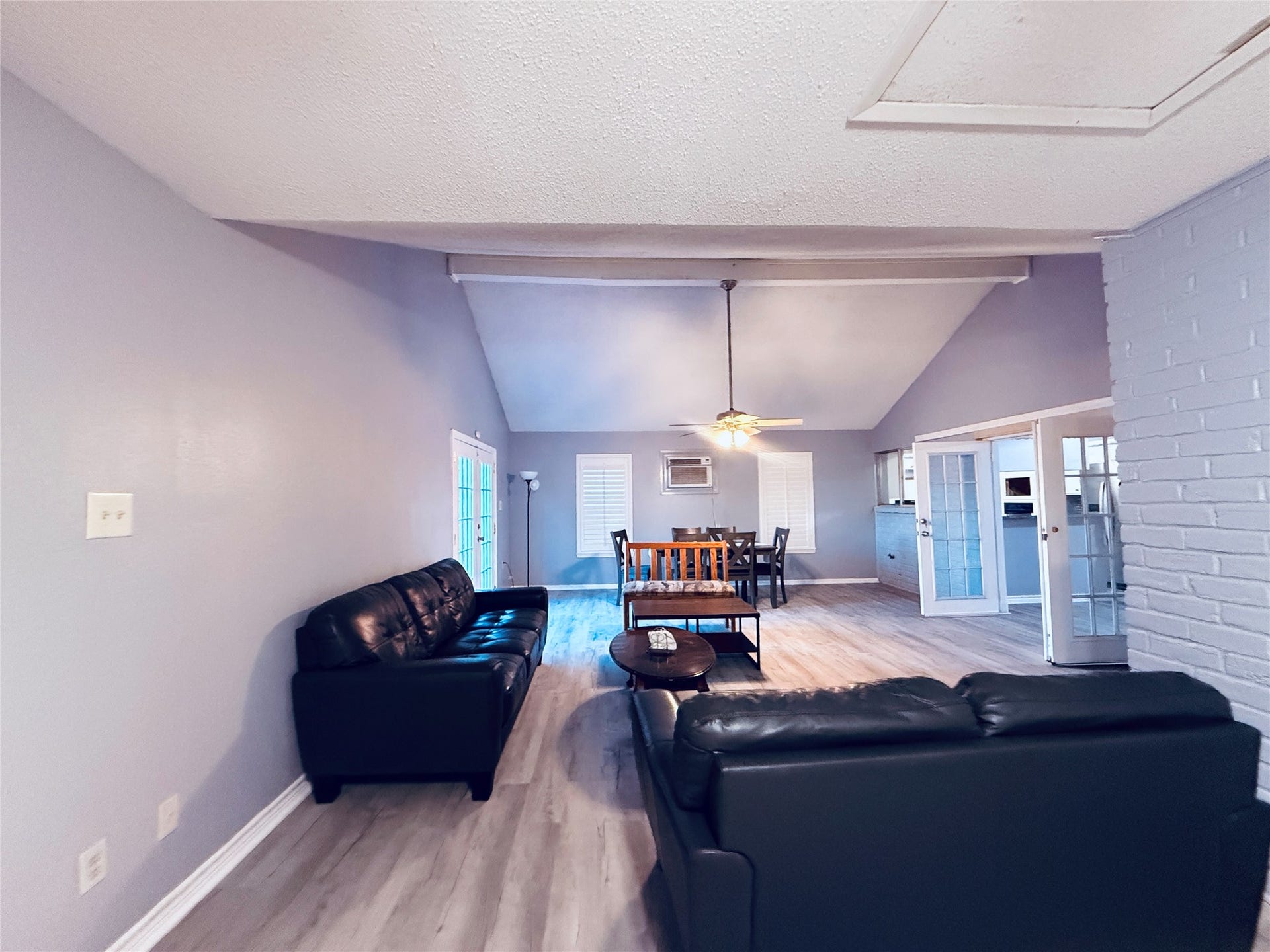 15331 Silverman Street, Houston, TX 77598 15331 Silverman Street, Houston, TX 77598
