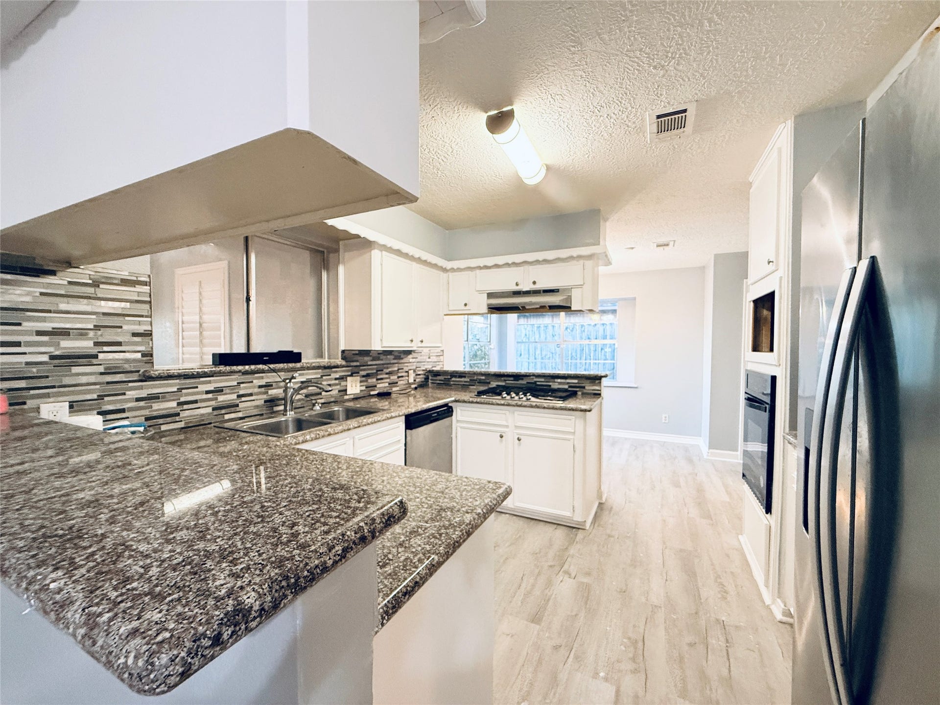 15331 Silverman Street, Houston, TX 77598 15331 Silverman Street, Houston, TX 77598