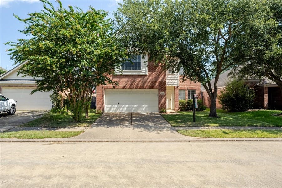 Property photo for 19510 Maywood Falls Circle, Houston, TX