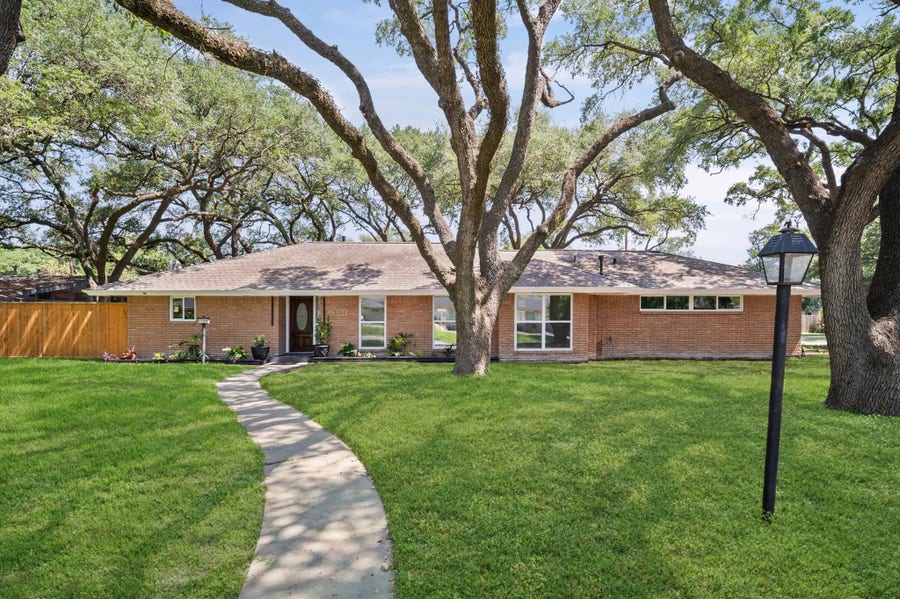 Property photo for 7702 Nairn Street, Houston, TX