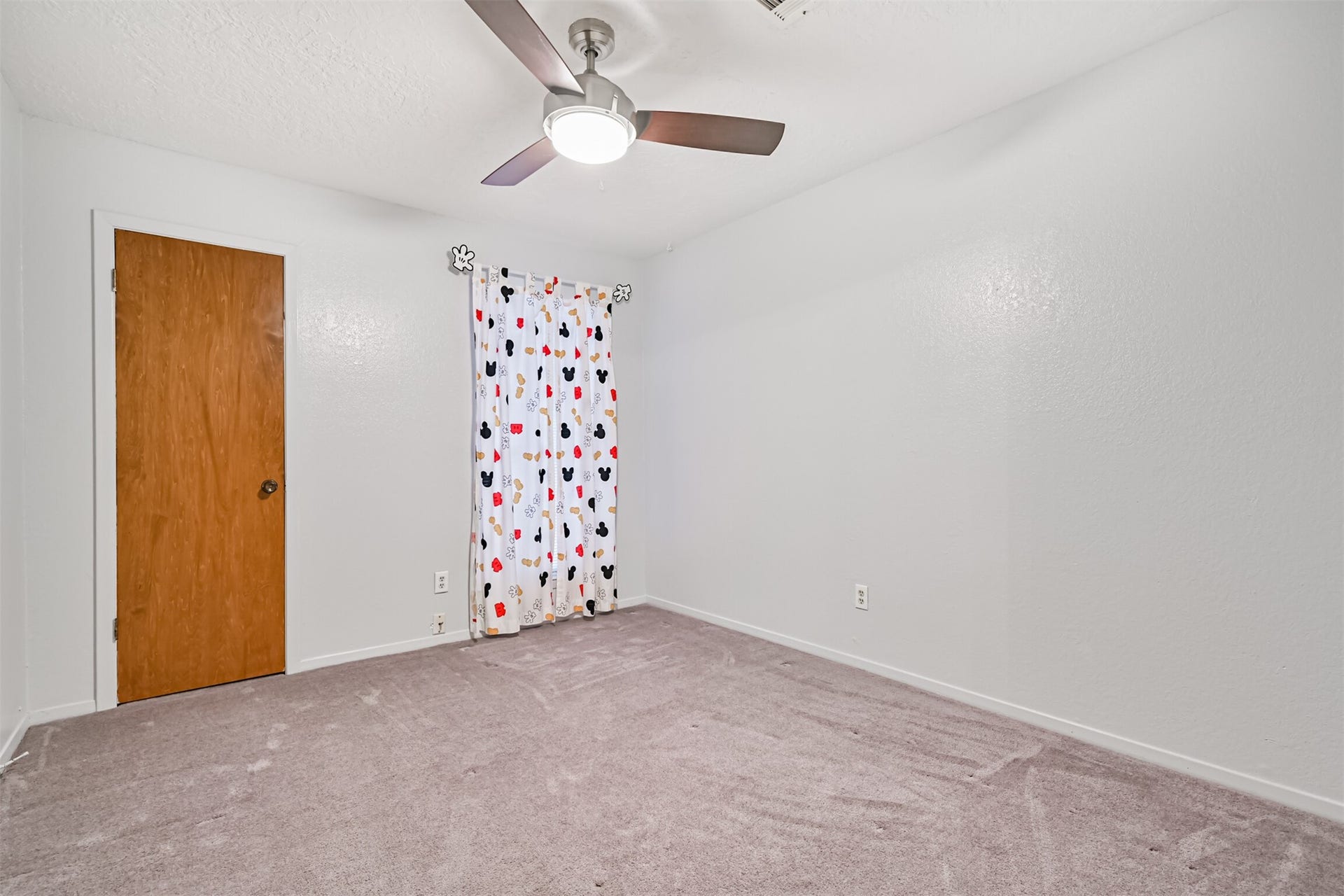 2012 Scott Street, La Marque, TX 77568 3rd bedroom