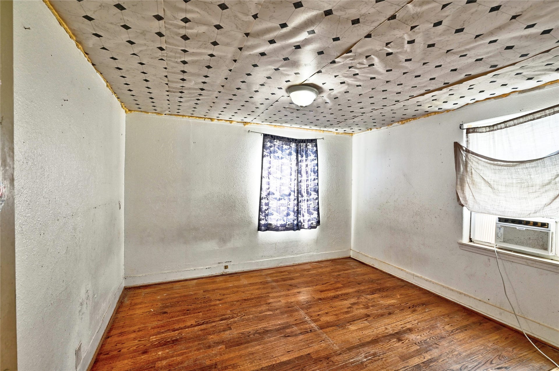 314 King Street, Houston, TX 77022 Bedroom #4