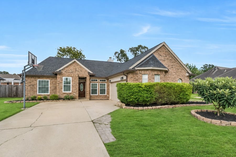 Property photo for 18618 Autumn Hills Drive, Katy, TX