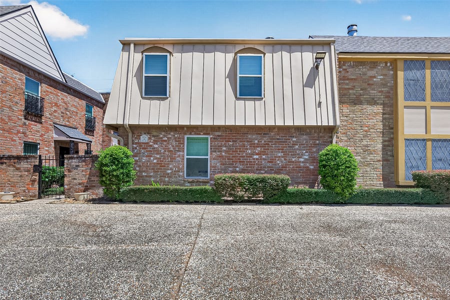 Property photo for 5524 Beverlyhill Street, #2, Houston, TX
