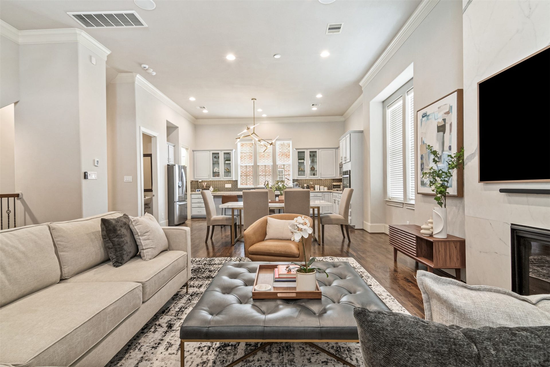 1847 Edwards Street, Houston, TX 77007 1847 Edwards Street, Houston, TX 77007