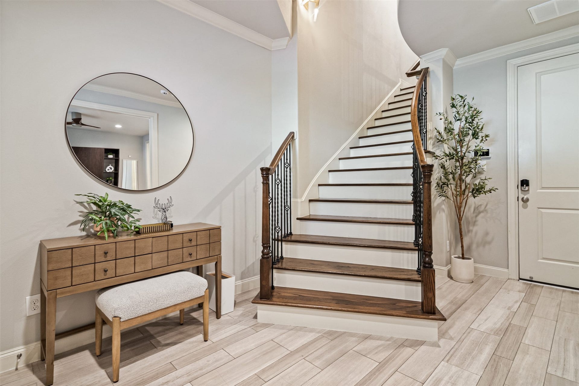 1847 Edwards Street, Houston, TX 77007 1847 Edwards Street, Houston, TX 77007