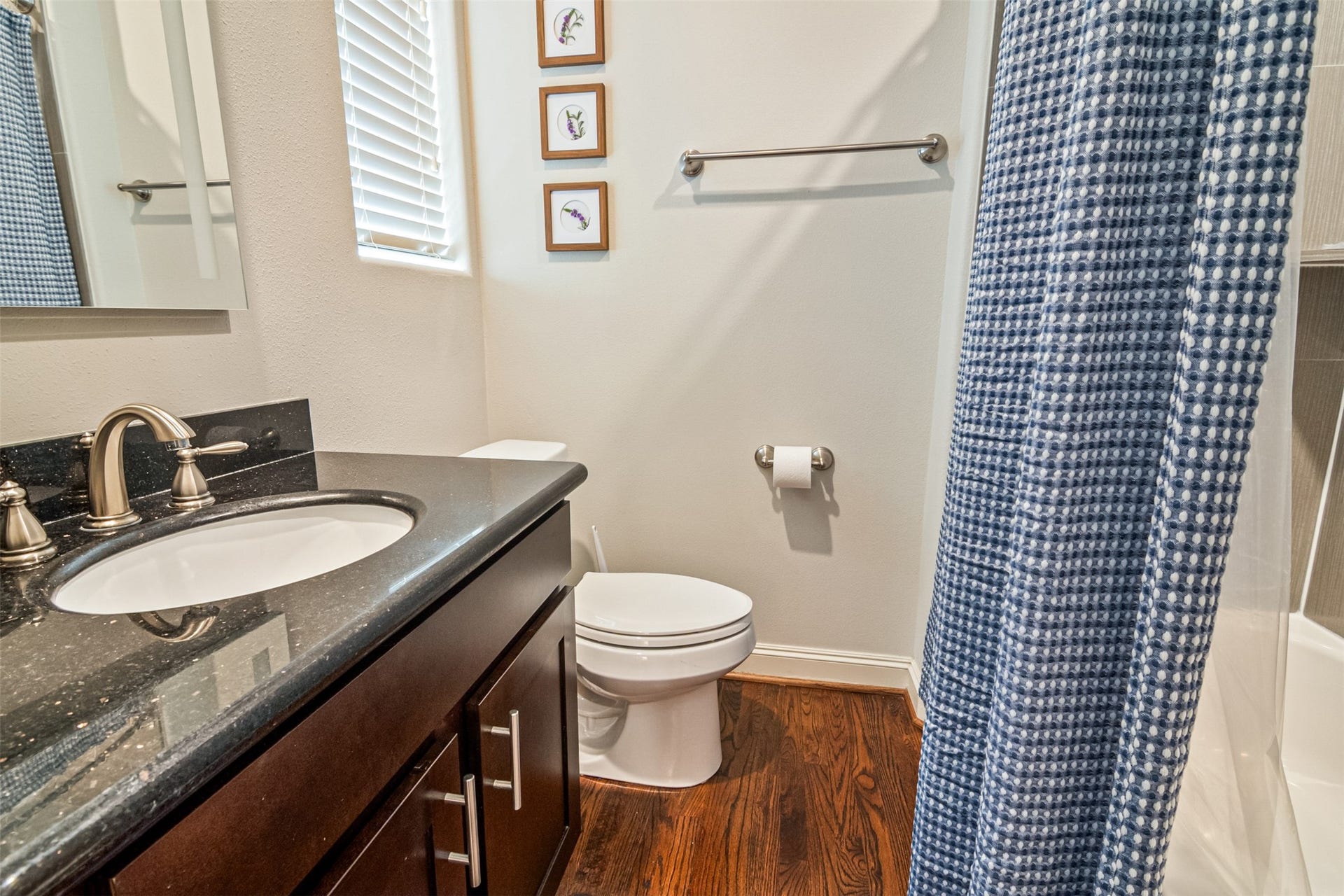 1847 Edwards Street, Houston, TX 77007 1847 Edwards Street, Houston, TX 77007