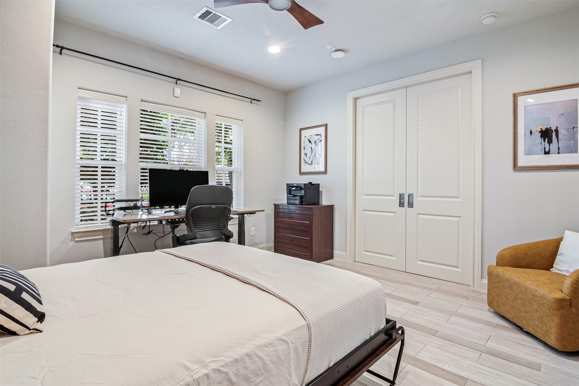 1847 Edwards Street, Houston, TX 77007 1847 Edwards Street, Houston, TX 77007