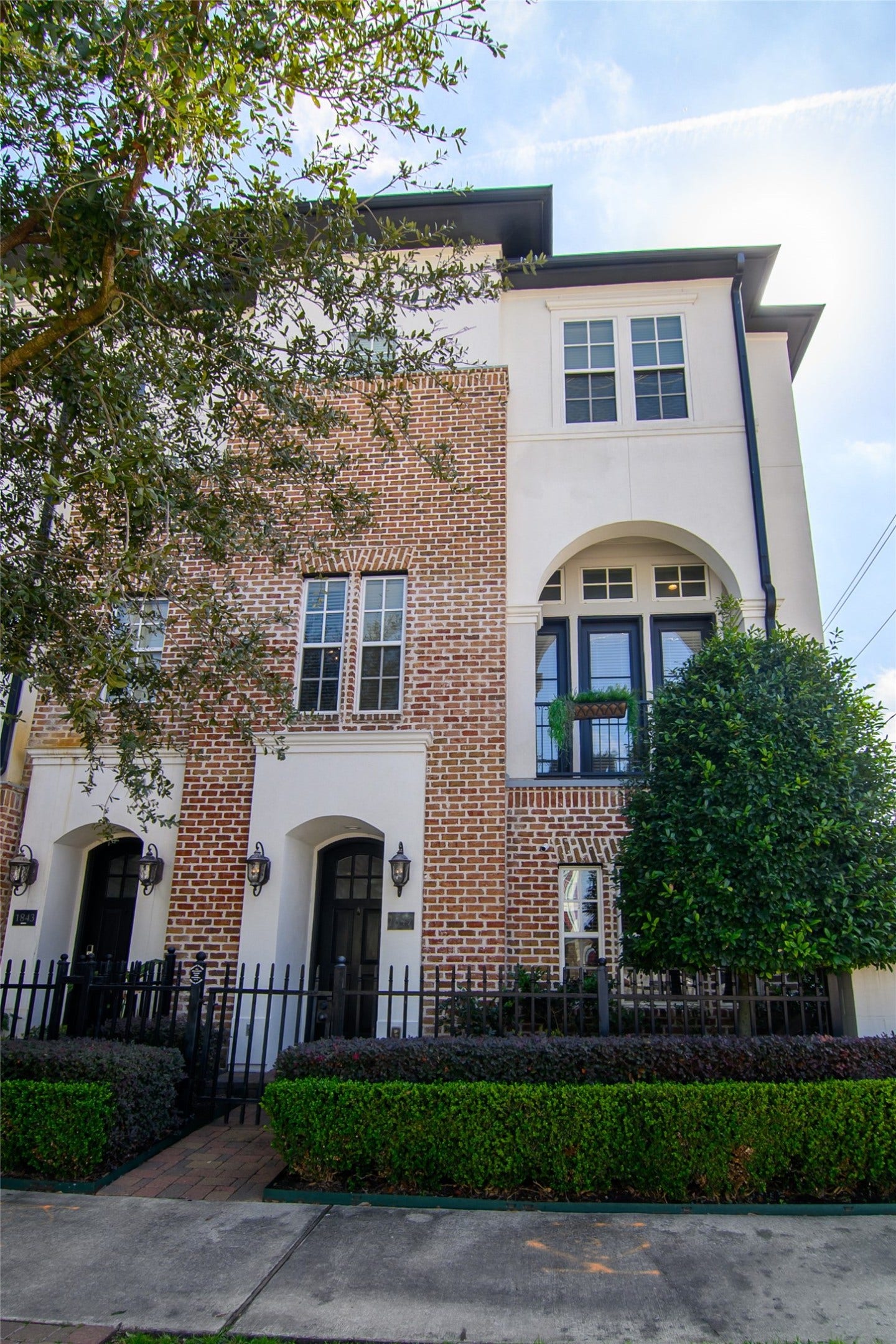 1847 Edwards Street, Houston, TX 77007 1847 Edwards Street, Houston, TX 77007