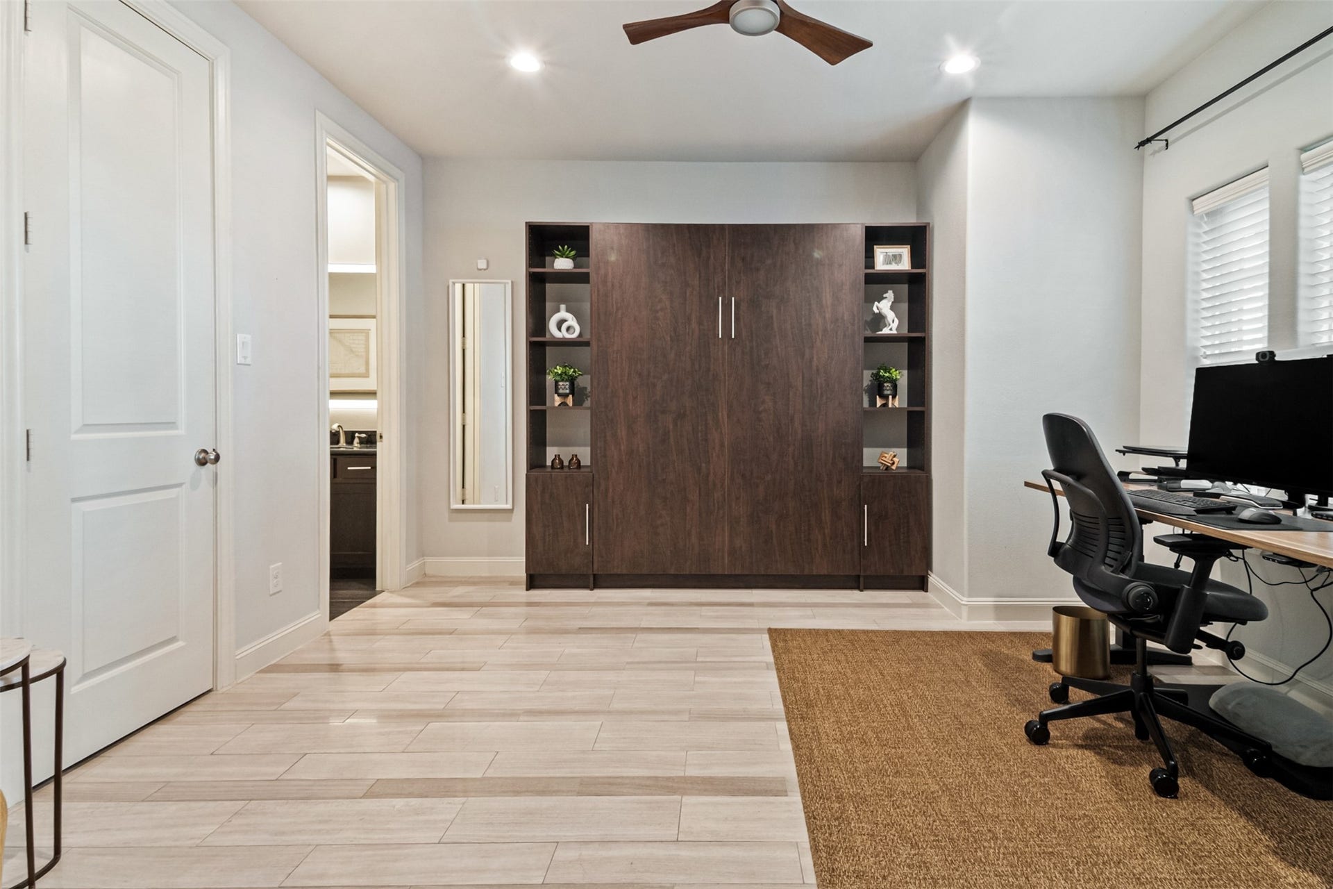 1847 Edwards Street, Houston, TX 77007 1847 Edwards Street, Houston, TX 77007