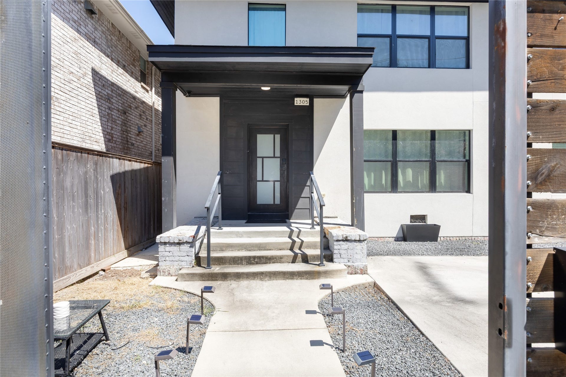 1305 Blodgett Street, Houston, TX 77004 1305 Blodgett Street, Houston, TX 77004