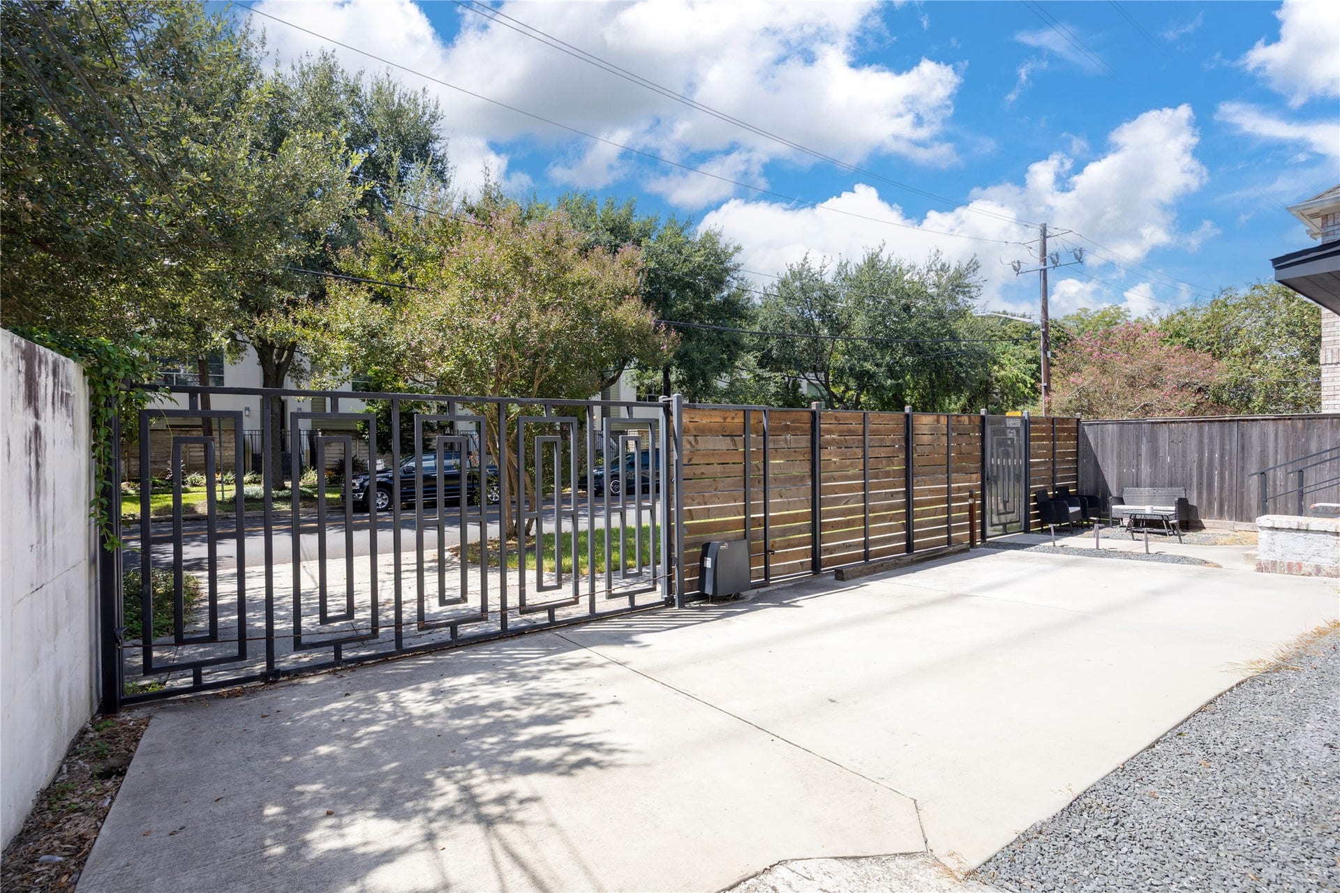 1305 Blodgett Street, Houston, TX 77004 1305 Blodgett Street, Houston, TX 77004