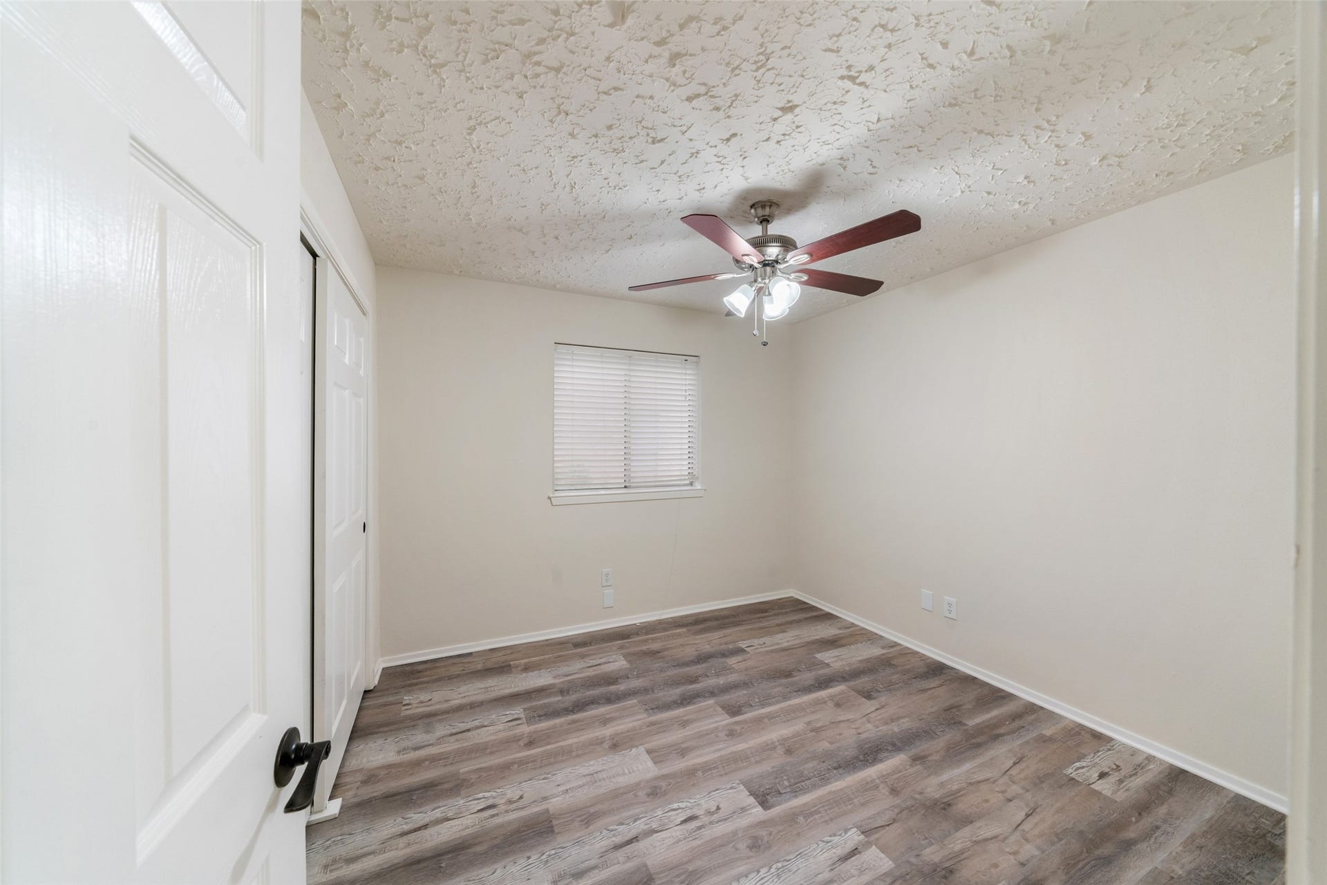 9230 Baronsmede Drive, Houston, TX 77083 9230 Baronsmede Drive, Houston, TX 77083