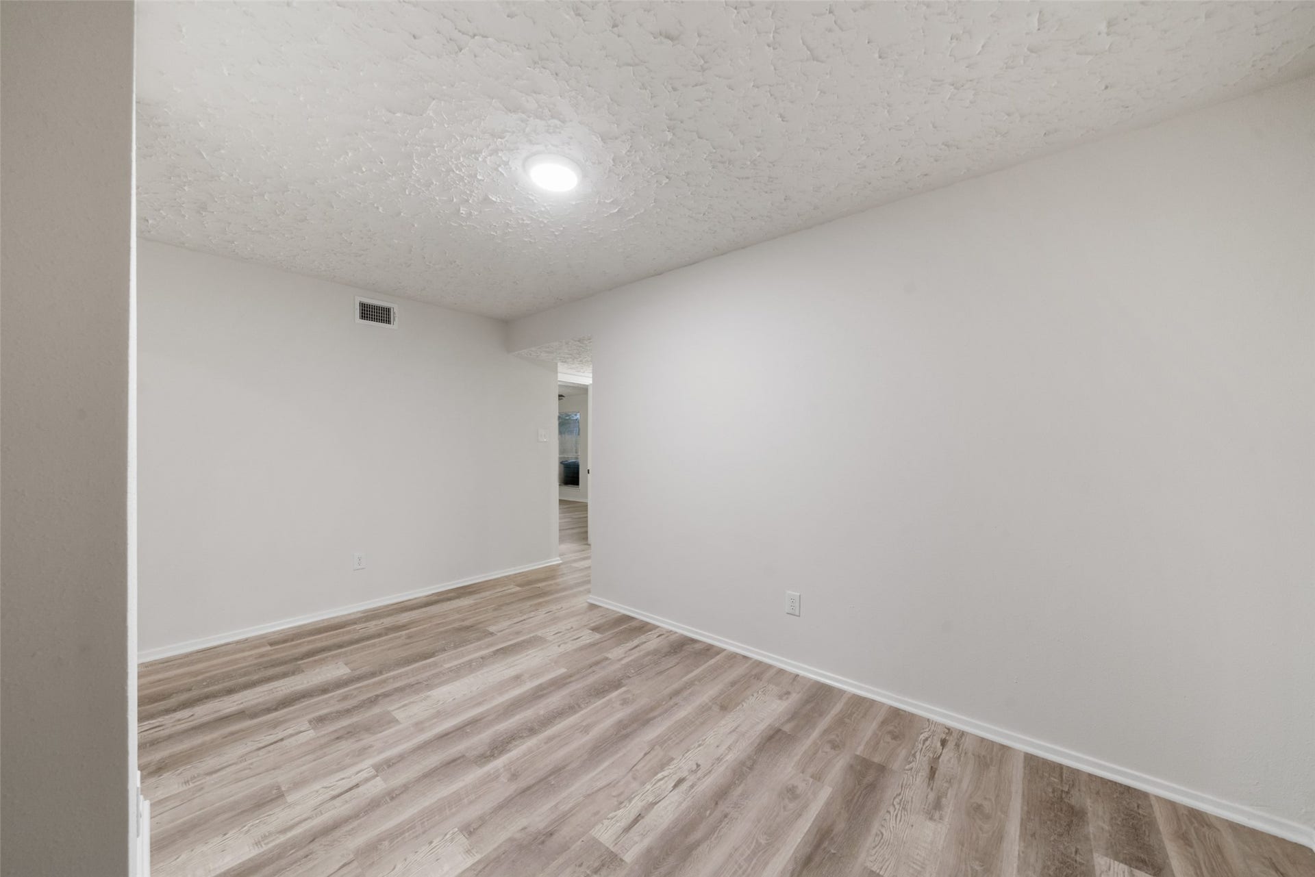 9230 Baronsmede Drive, Houston, TX 77083 9230 Baronsmede Drive, Houston, TX 77083