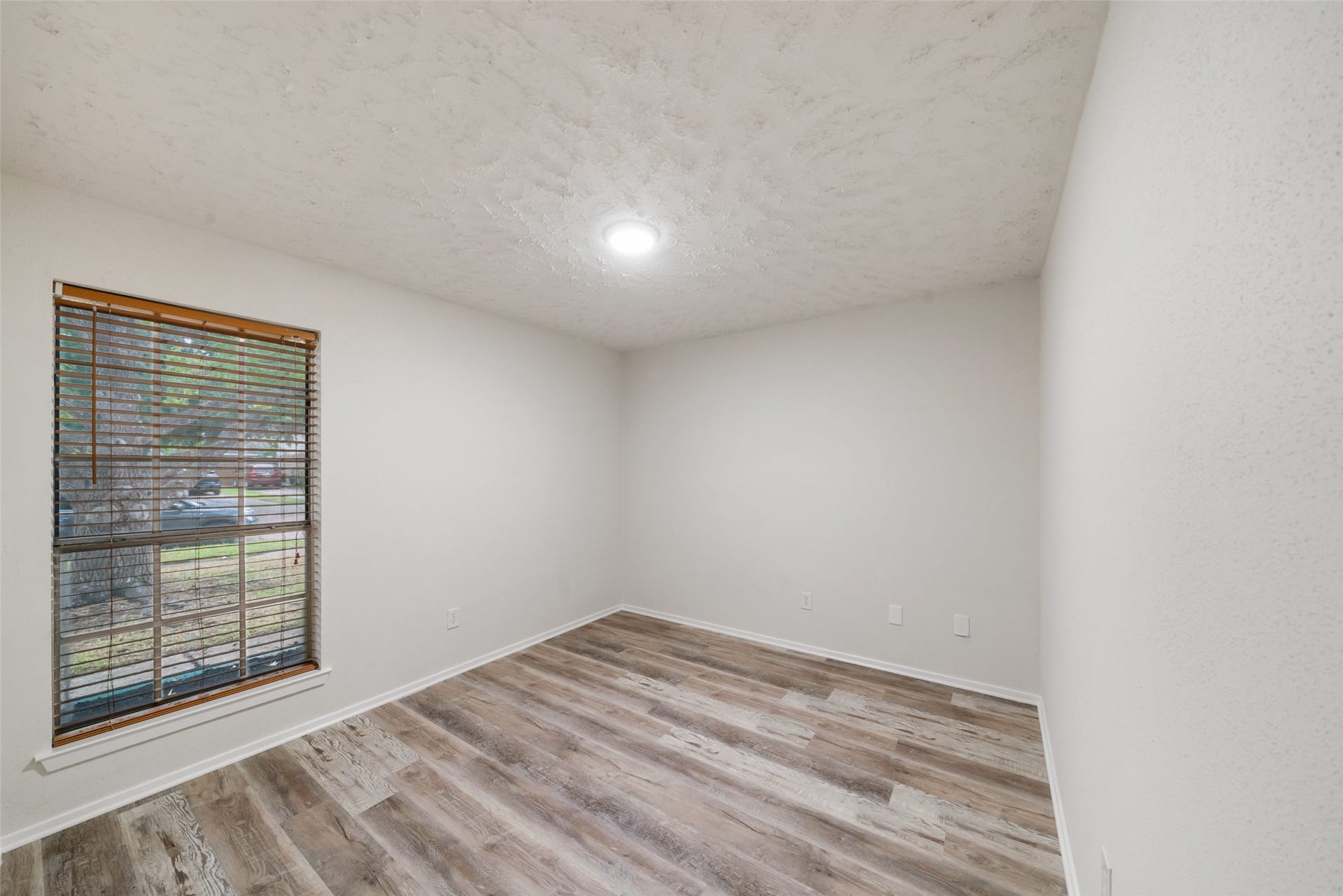 9230 Baronsmede Drive, Houston, TX 77083 9230 Baronsmede Drive, Houston, TX 77083