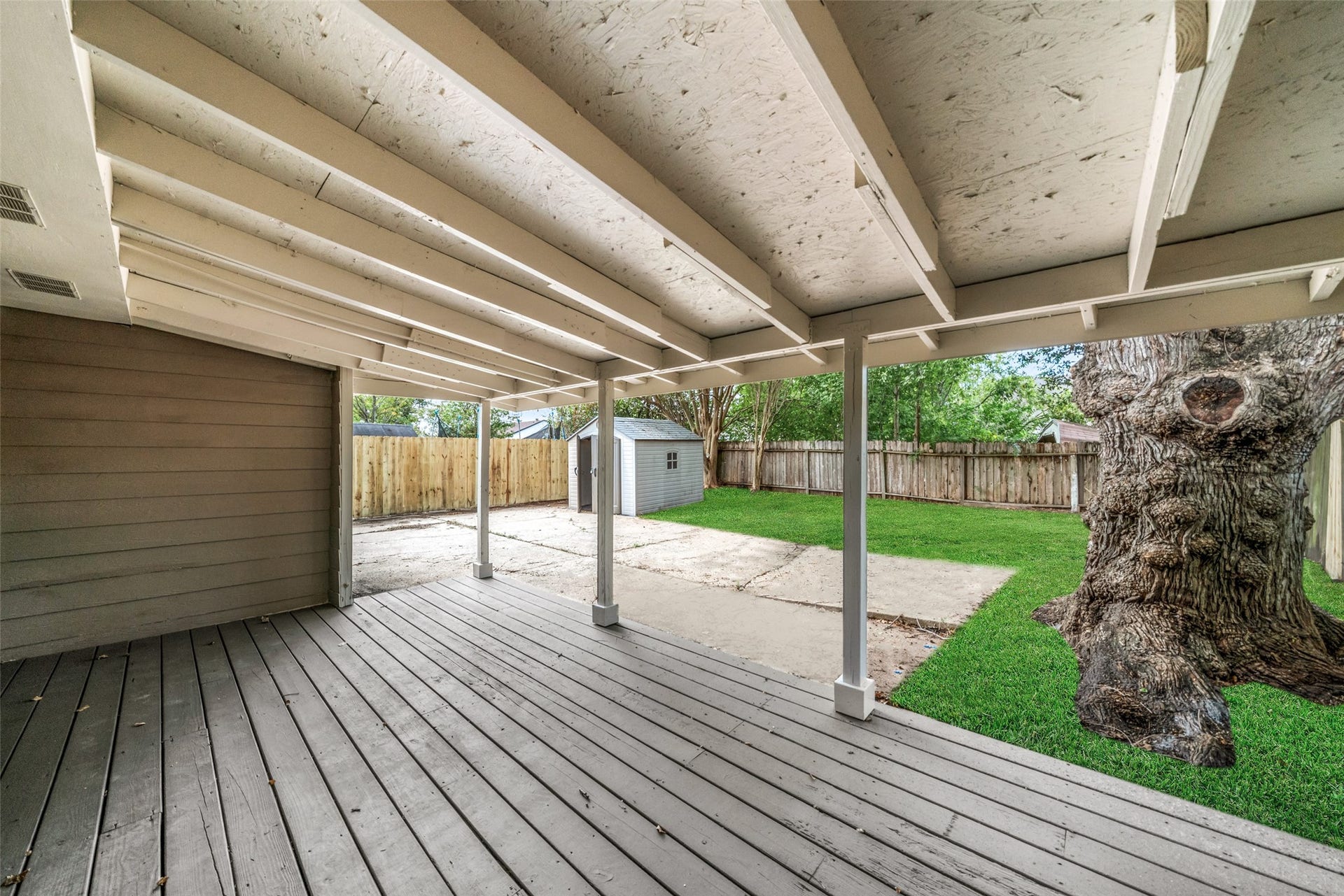 9230 Baronsmede Drive, Houston, TX 77083 9230 Baronsmede Drive, Houston, TX 77083