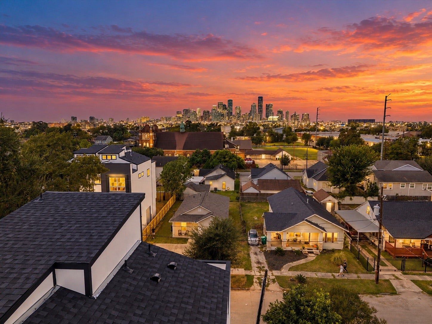 120 Estelle Street, Houston, TX 77003 Rooftop Balcony View
