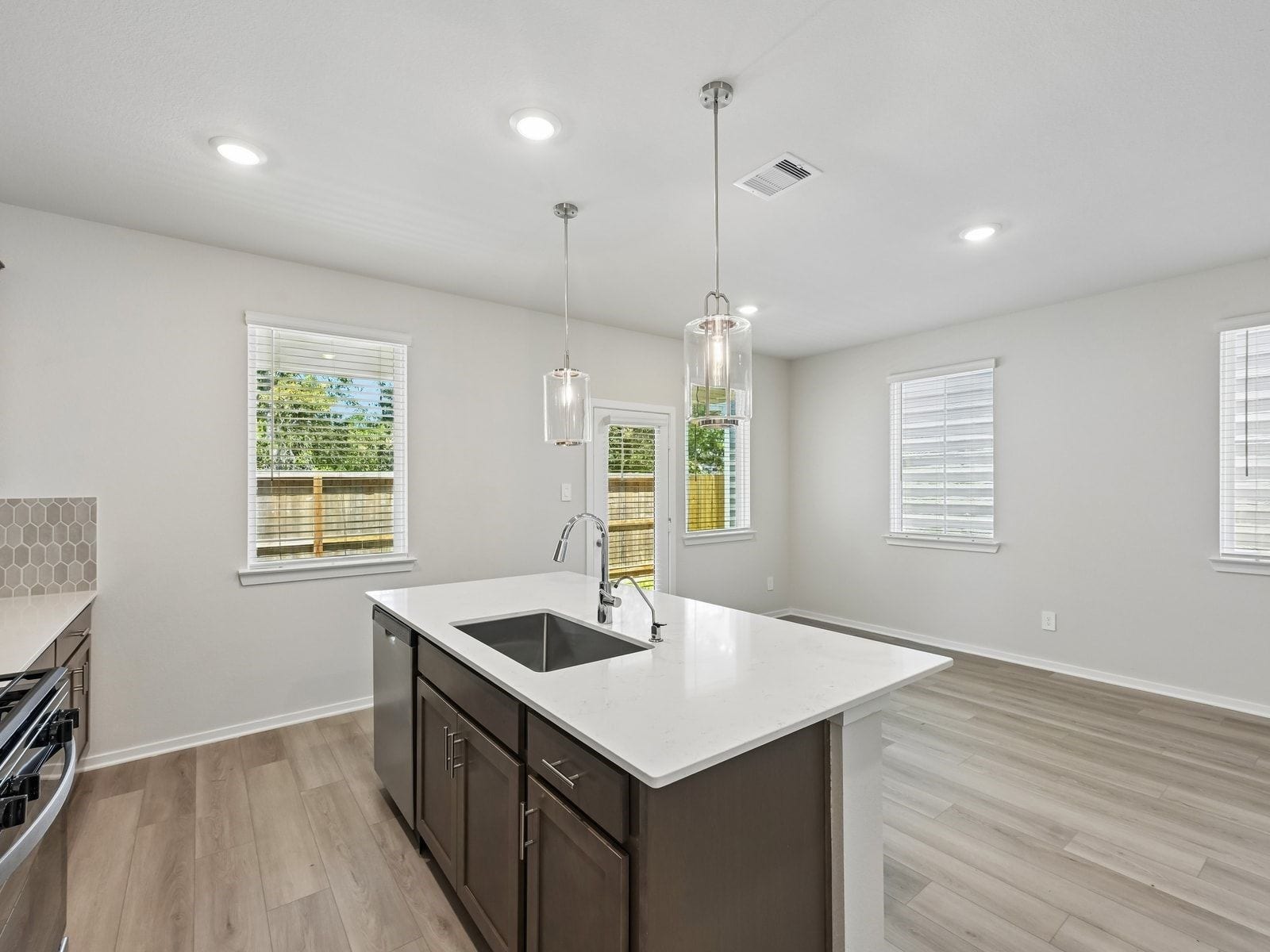 19975 Emerald Bend Way, Atascocita, TX 77346 19975 Emerald Bend Way, Atascocita, TX 77346