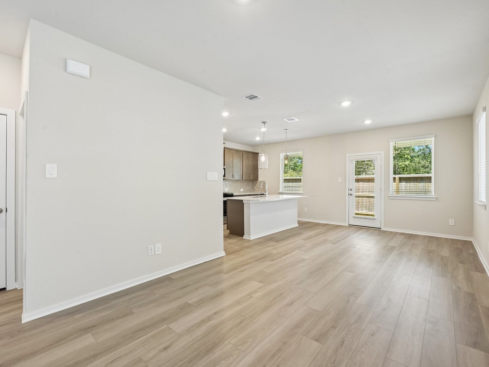 19975 Emerald Bend Way, Atascocita, TX 77346 19975 Emerald Bend Way, Atascocita, TX 77346