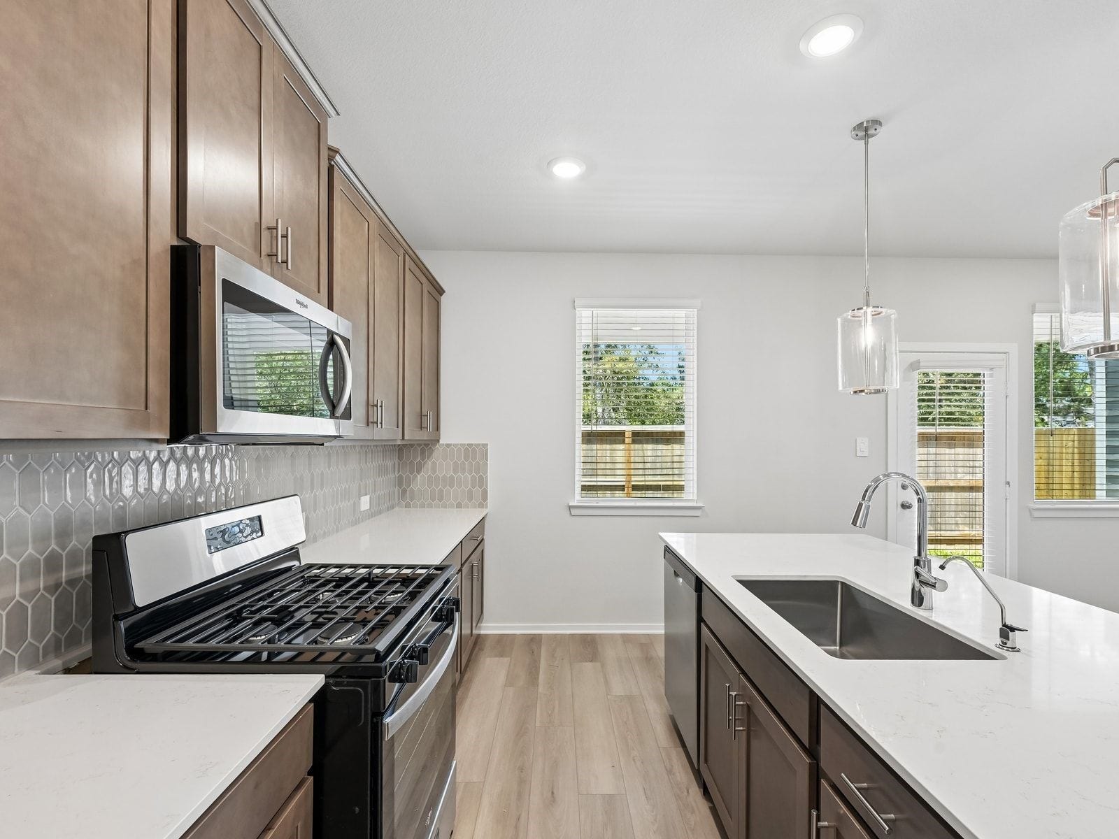 19975 Emerald Bend Way, Atascocita, TX 77346 19975 Emerald Bend Way, Atascocita, TX 77346