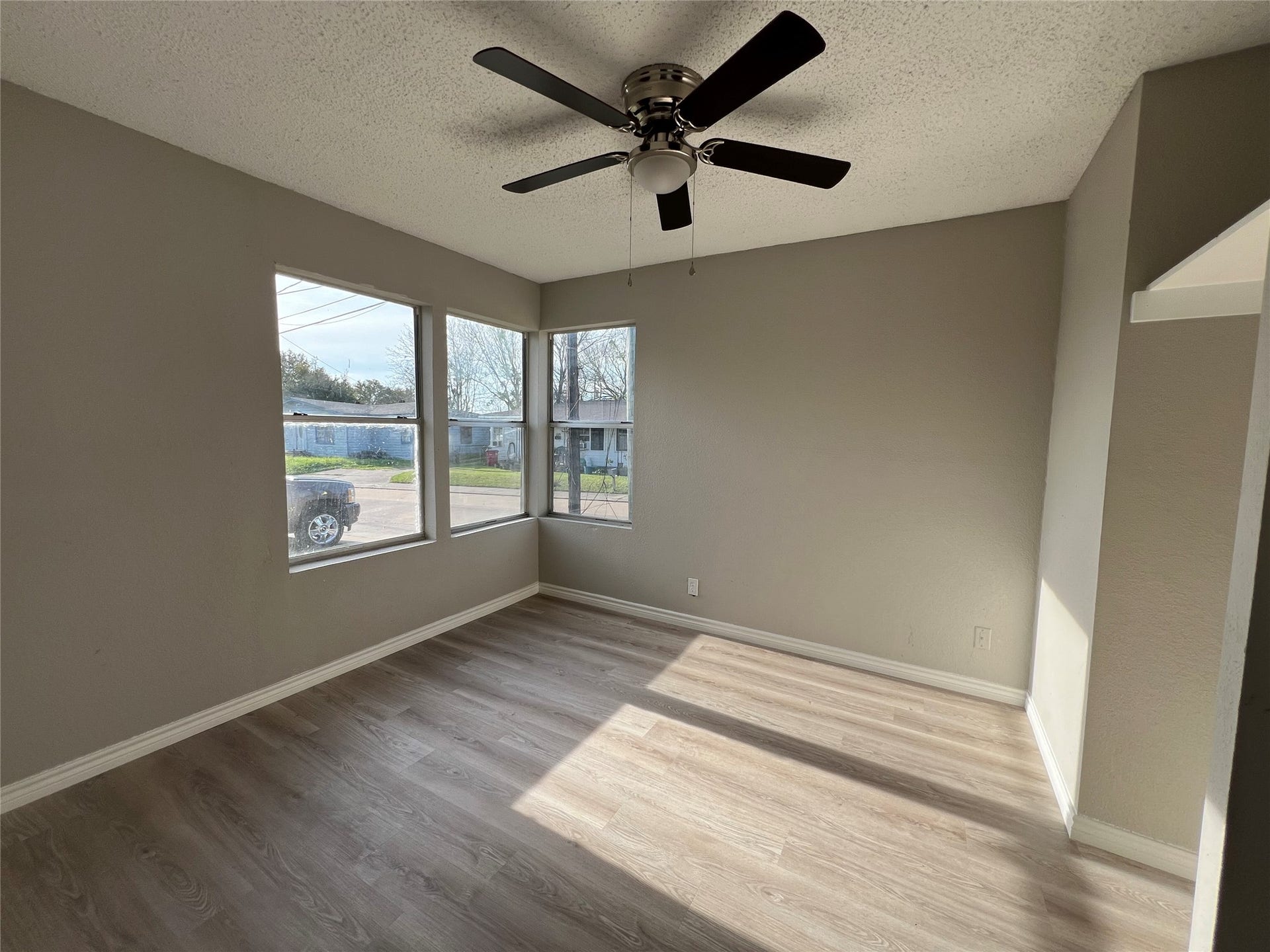 1324 W 10th Street, Freeport, TX 77541 1324 W 10th Street, Freeport, TX 77541