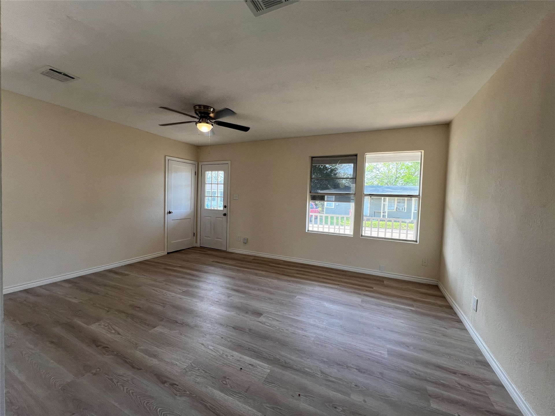 1324 W 10th Street, Freeport, TX 77541 1324 W 10th Street, Freeport, TX 77541