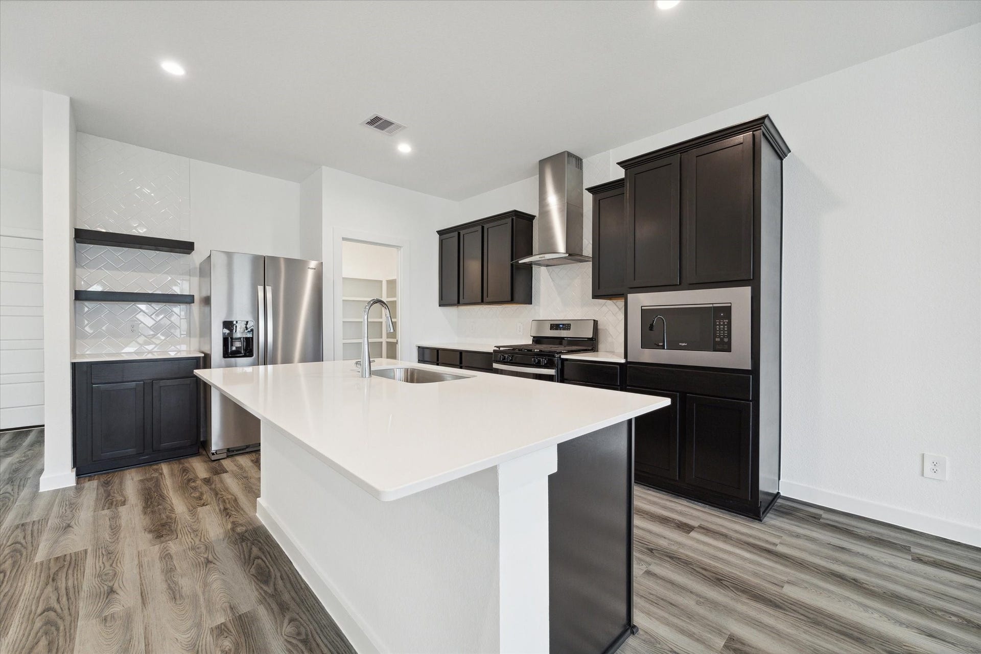 12322 Brandenburg Gate Drive, Houston, TX 77047 12322 Brandenburg Gate Drive, Houston, TX 77047