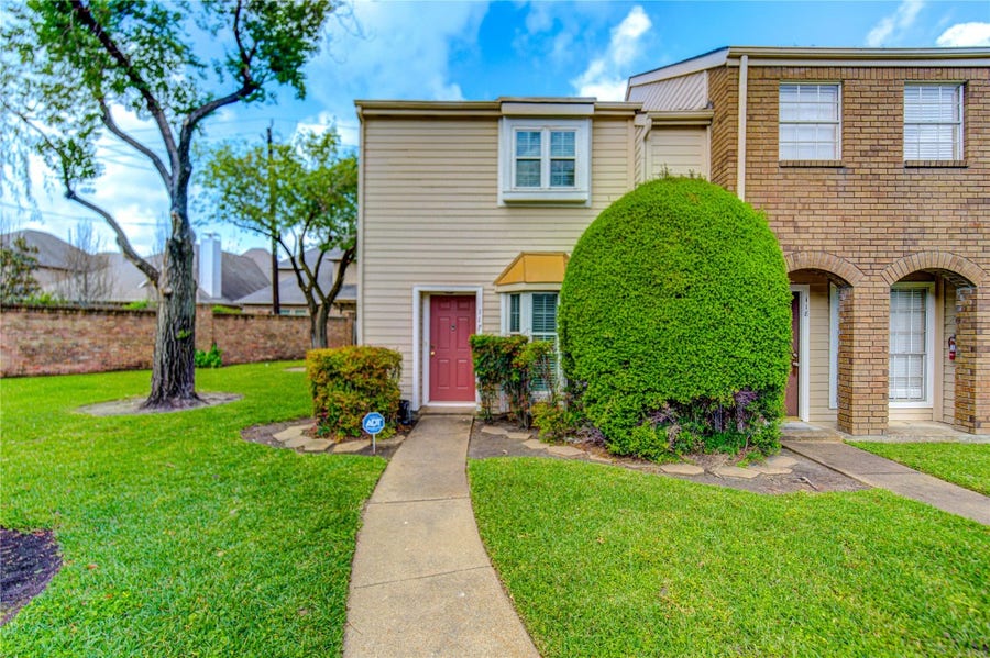 Property photo for 2002 Gentryside Drive, #117, Houston, TX