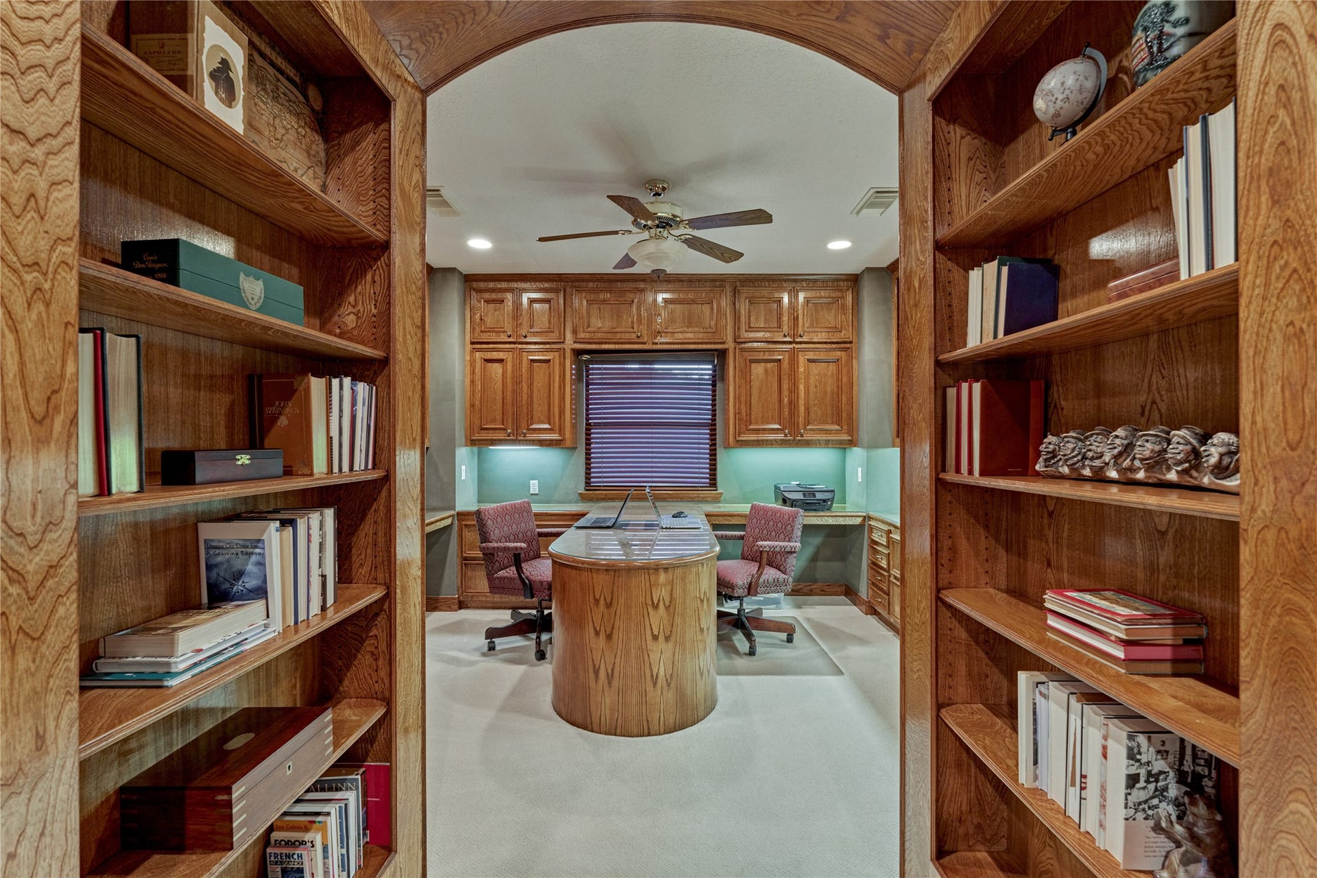 3073 Bentwater Drive, Montgomery, TX 77356 Charming arched entryway into the study.