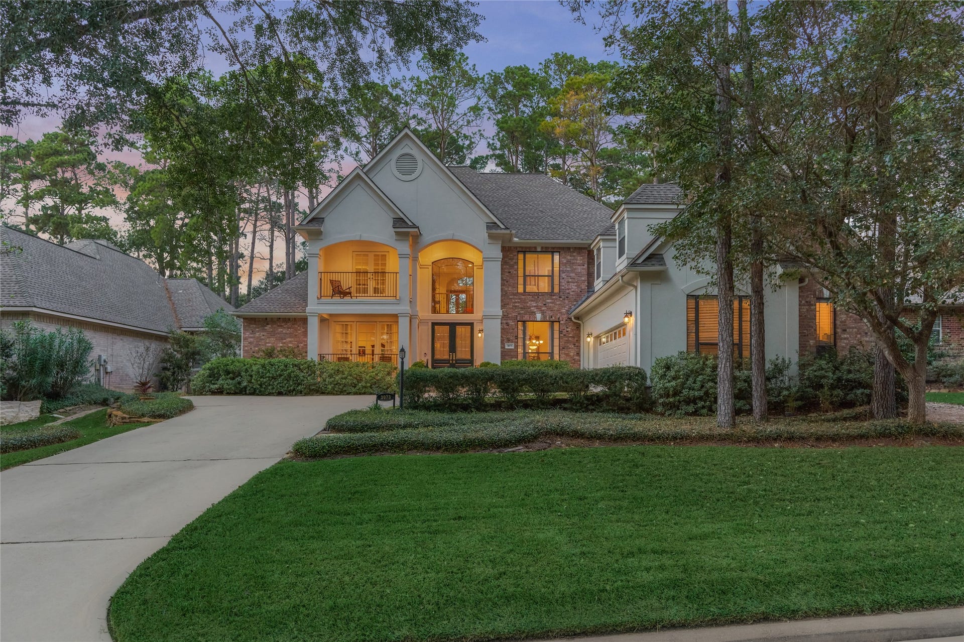 3073 Bentwater Drive, Montgomery, TX 77356 Welcome to 3073 Bentwater Drive, an exquisite golf course home custom-built by Creative Castles.