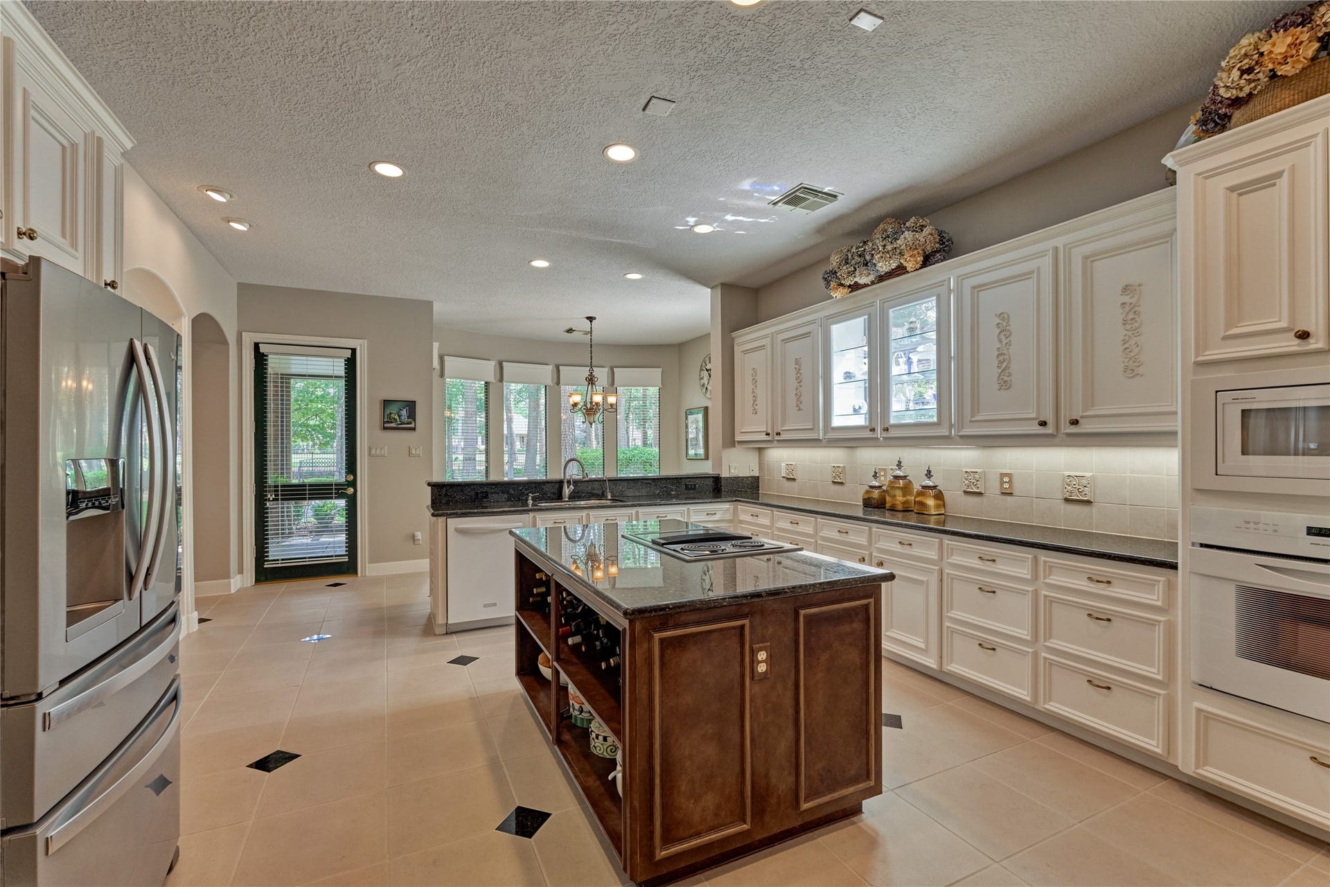 3073 Bentwater Drive, Montgomery, TX 77356 3073 Bentwater Drive, Montgomery, TX 77356