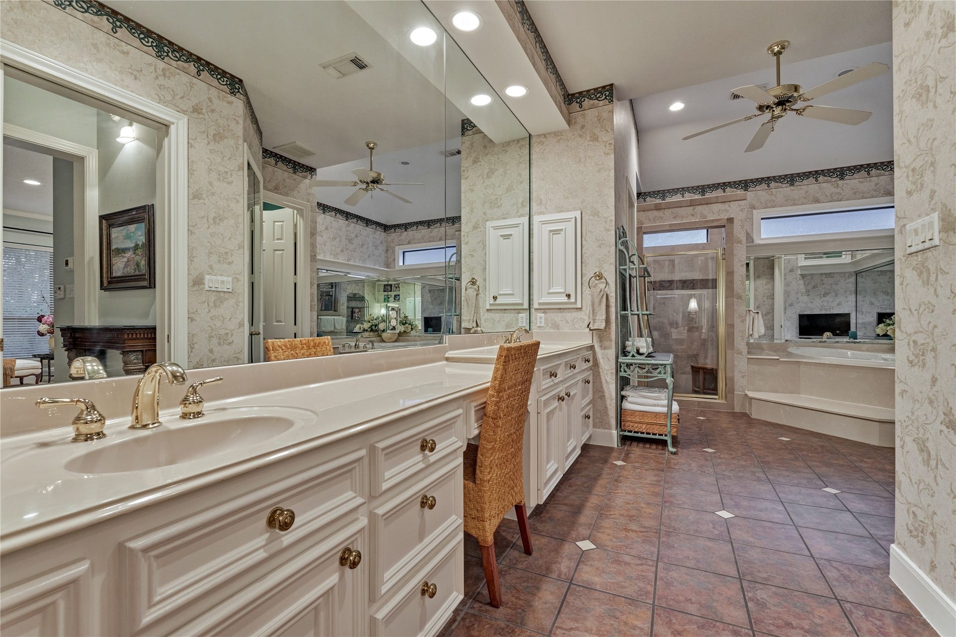 3073 Bentwater Drive, Montgomery, TX 77356 3073 Bentwater Drive, Montgomery, TX 77356