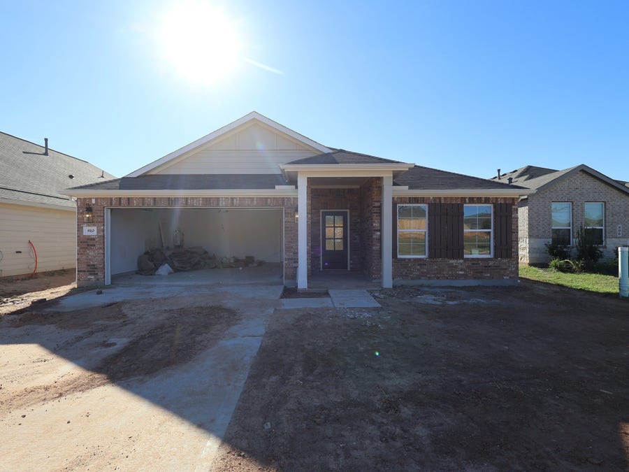 Property photo for 810 Ridgewood Cliffs Court, Willis, TX