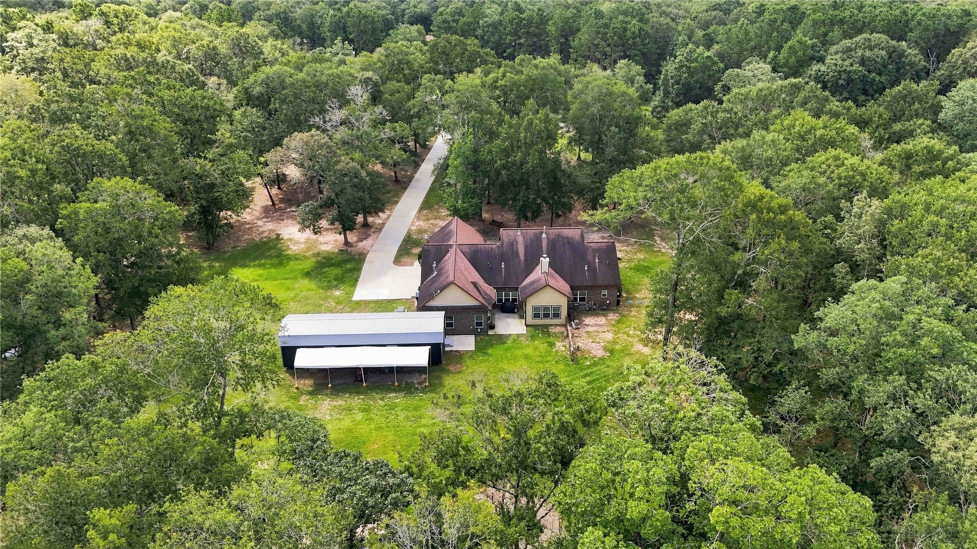 21015 Angus Drive, Cleveland, TX 77328 21015 Angus Drive, Cleveland, TX 77328