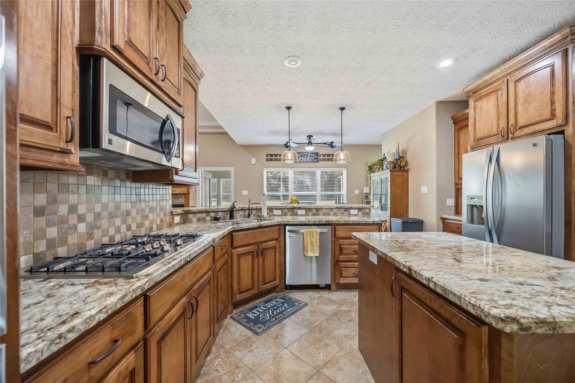 21015 Angus Drive, Cleveland, TX 77328 21015 Angus Drive, Cleveland, TX 77328