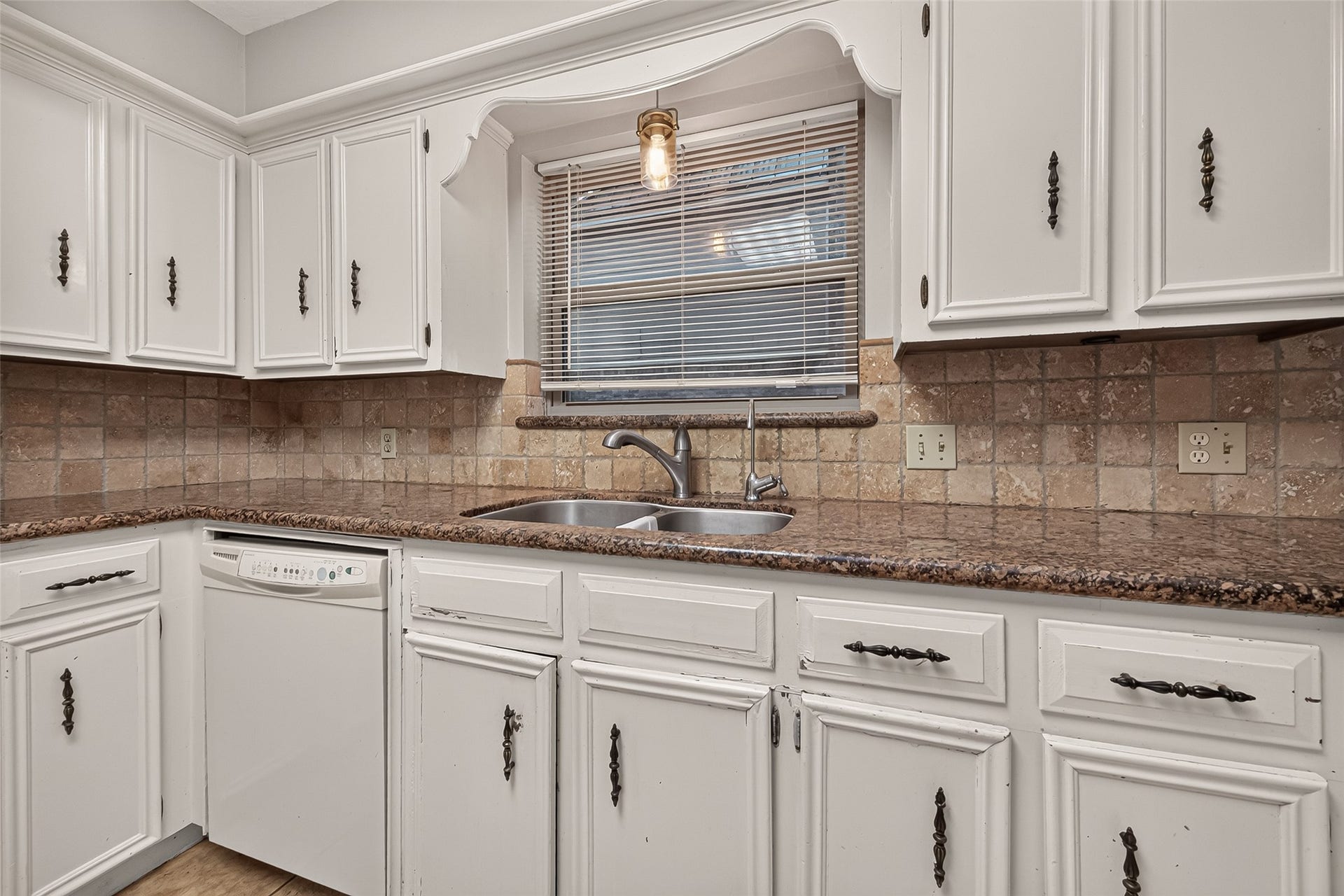 5410 Boyce Springs Drive, Houston, TX 77066 Kitchen