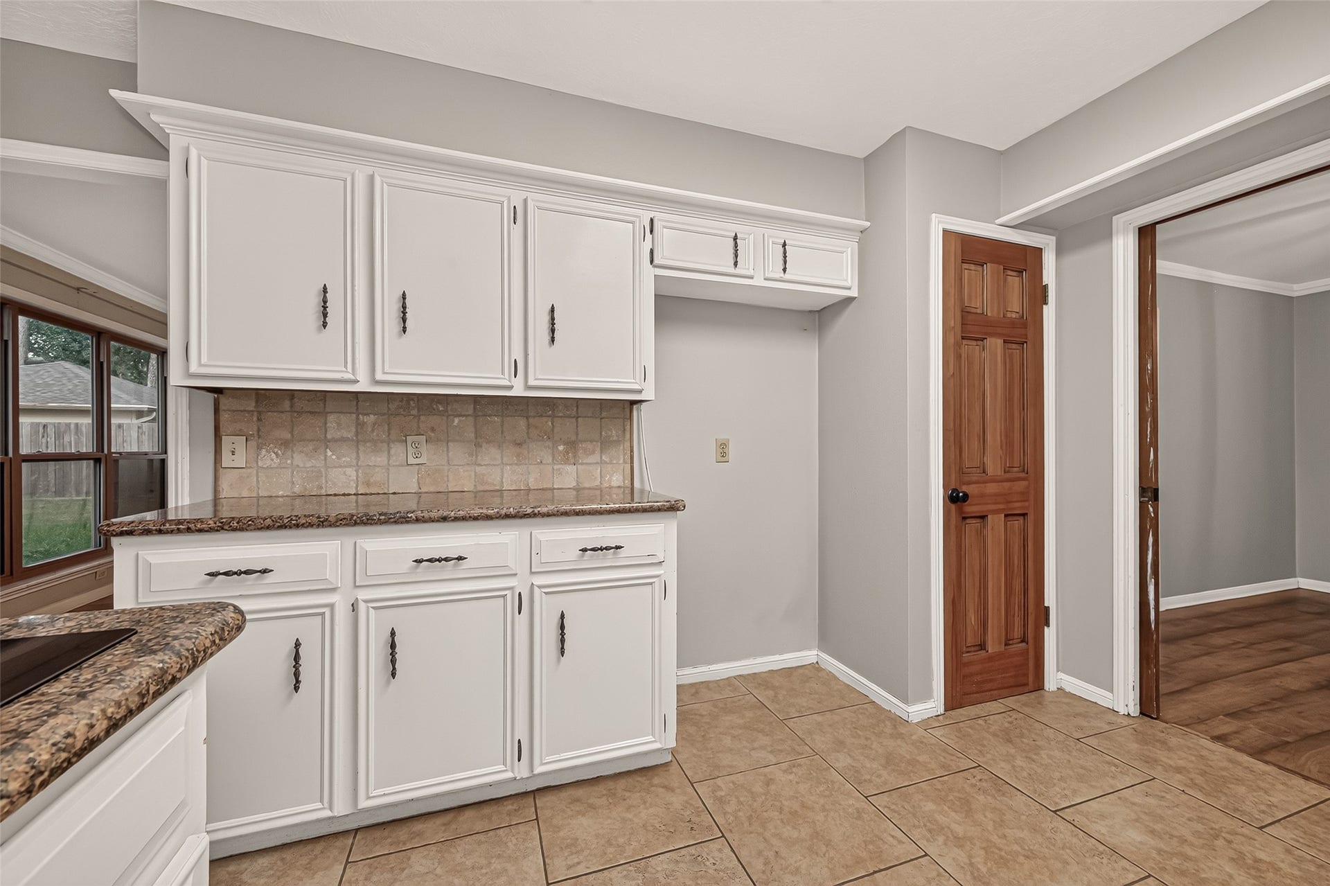 5410 Boyce Springs Drive, Houston, TX 77066 Kitchen