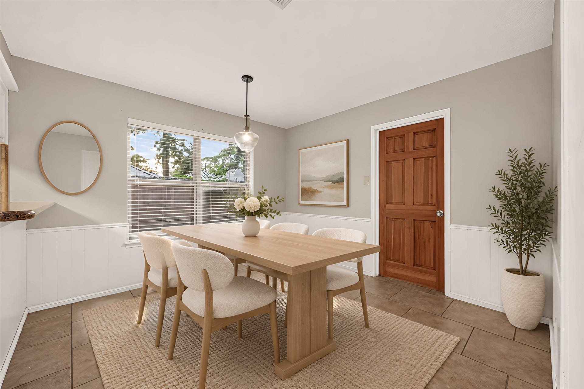 5410 Boyce Springs Drive, Houston, TX 77066 Breakfast area- Virtually staged