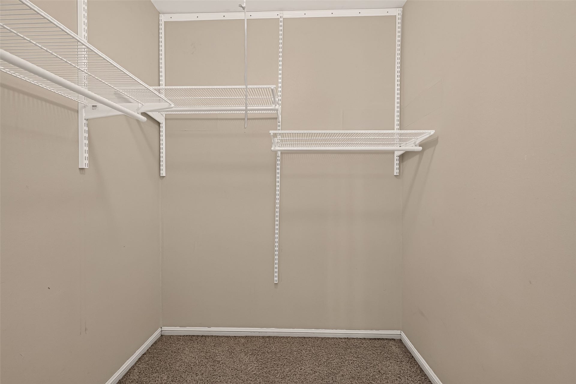 5410 Boyce Springs Drive, Houston, TX 77066 Primary closet