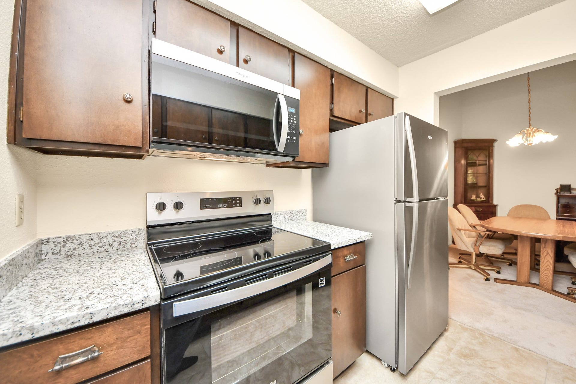 9433 Pagewood Ln, Houston, TX 77063 9433 Pagewood Ln, Houston, TX 77063