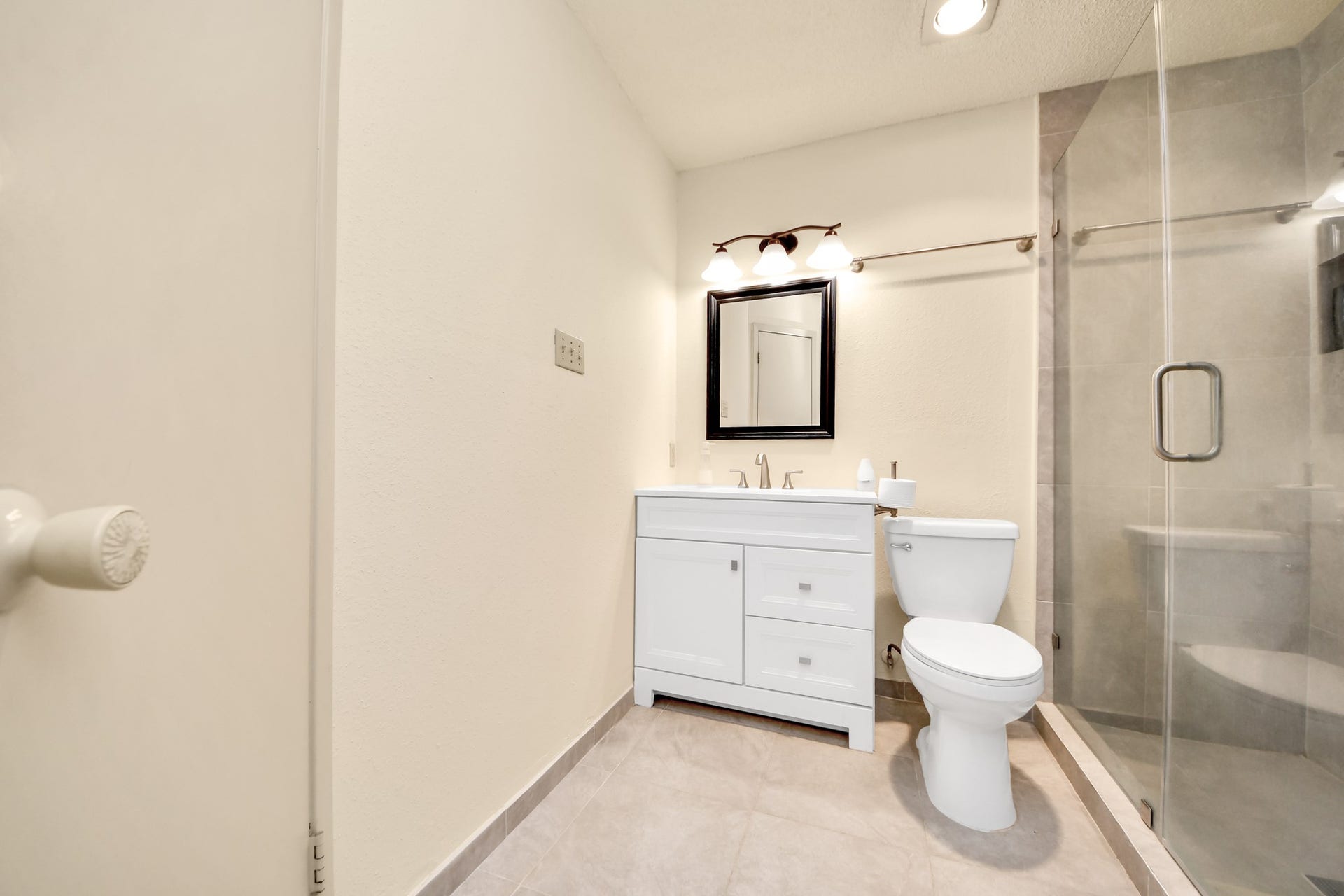 9433 Pagewood Ln, Houston, TX 77063 9433 Pagewood Ln, Houston, TX 77063
