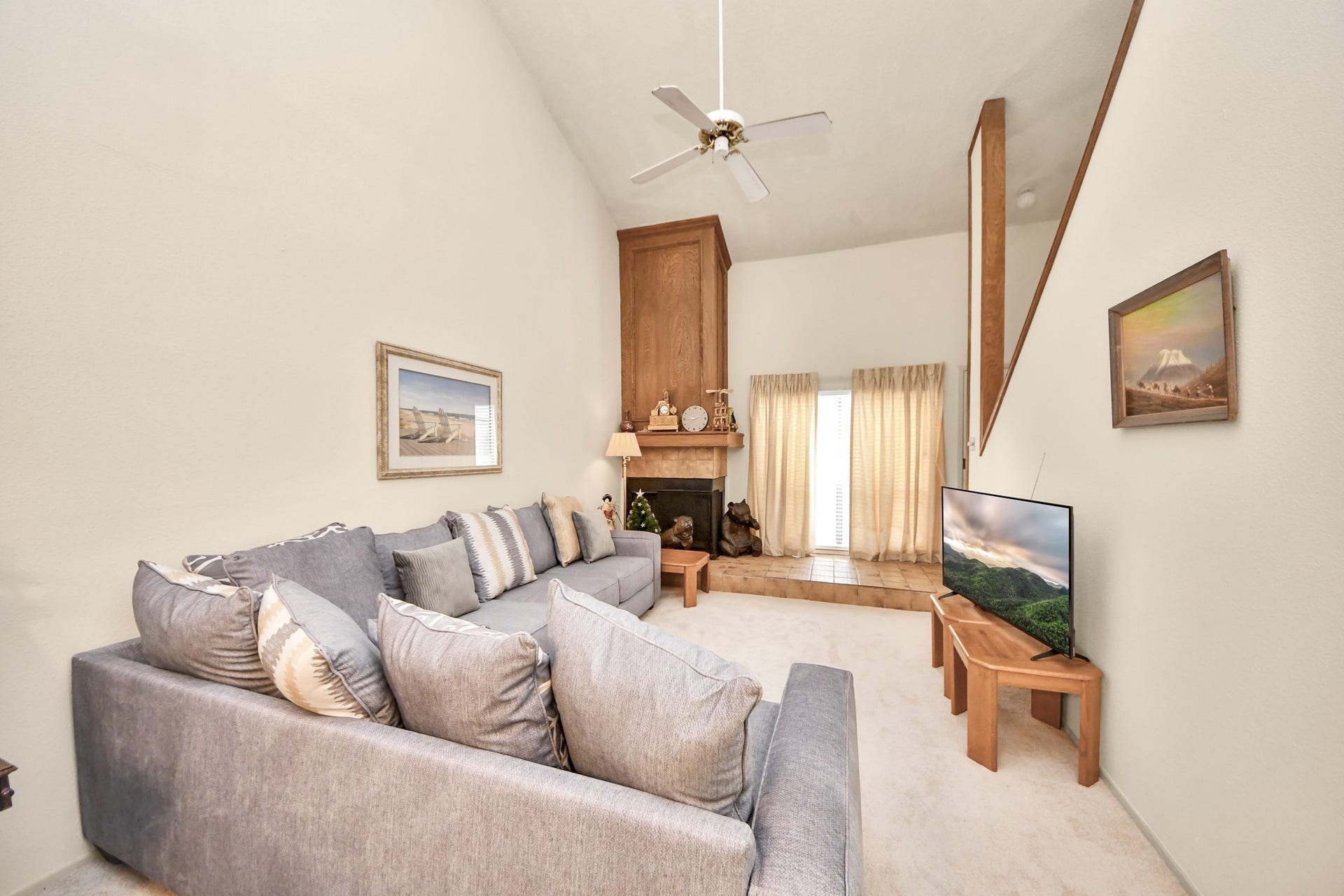 9433 Pagewood Ln, Houston, TX 77063 9433 Pagewood Ln, Houston, TX 77063