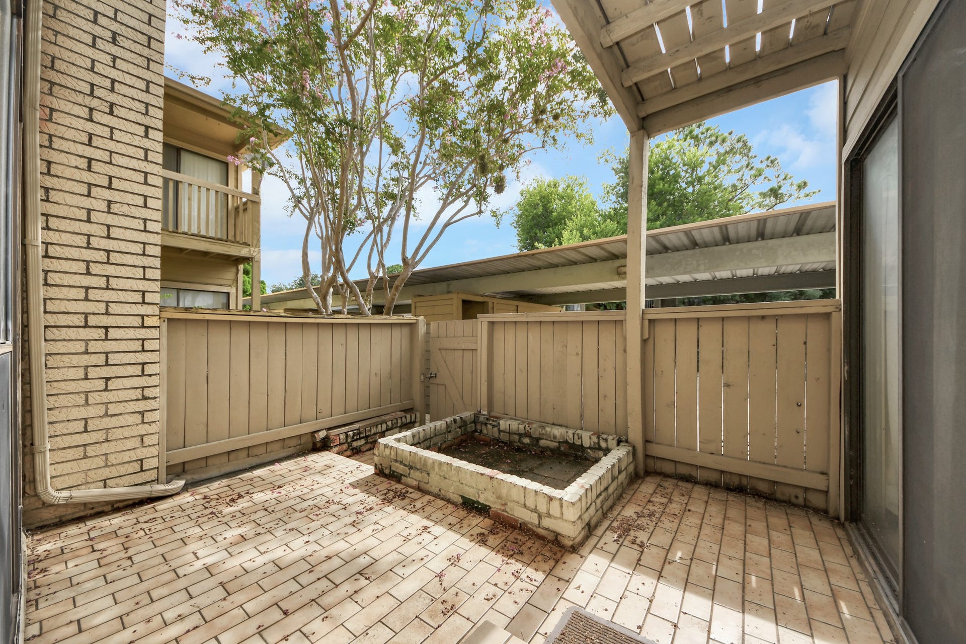 9433 Pagewood Ln, Houston, TX 77063 9433 Pagewood Ln, Houston, TX 77063