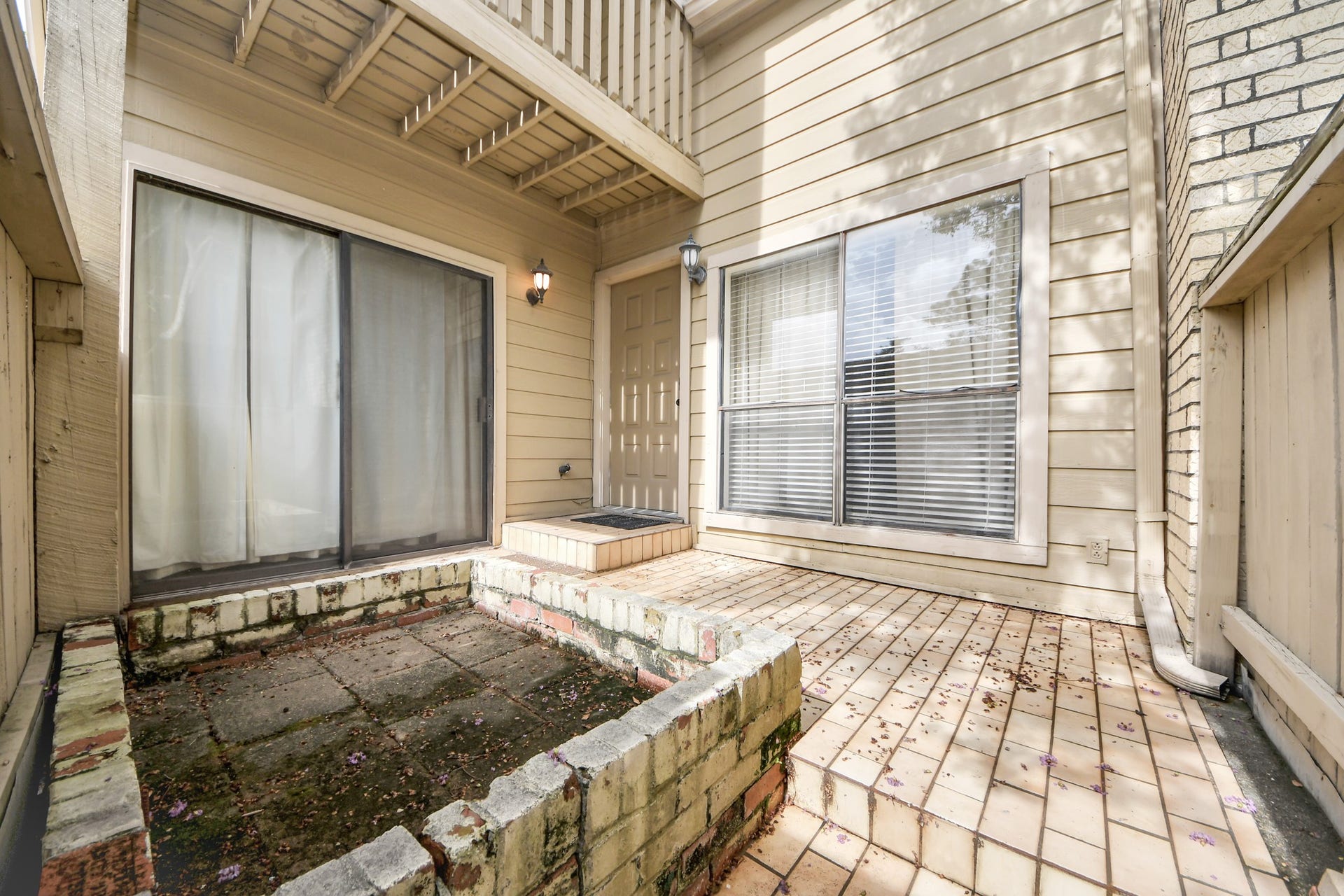 9433 Pagewood Ln, Houston, TX 77063 9433 Pagewood Ln, Houston, TX 77063